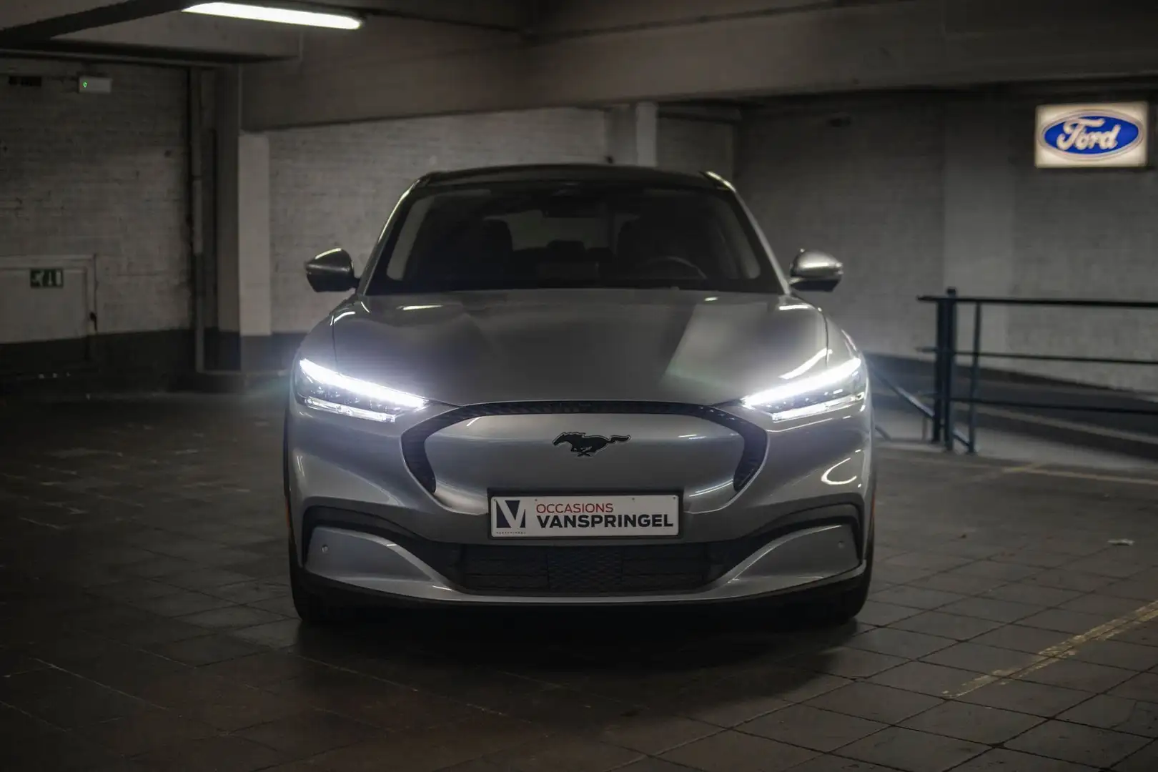 Ford Mustang Mach-E 99kWh RWD Bleu - 2