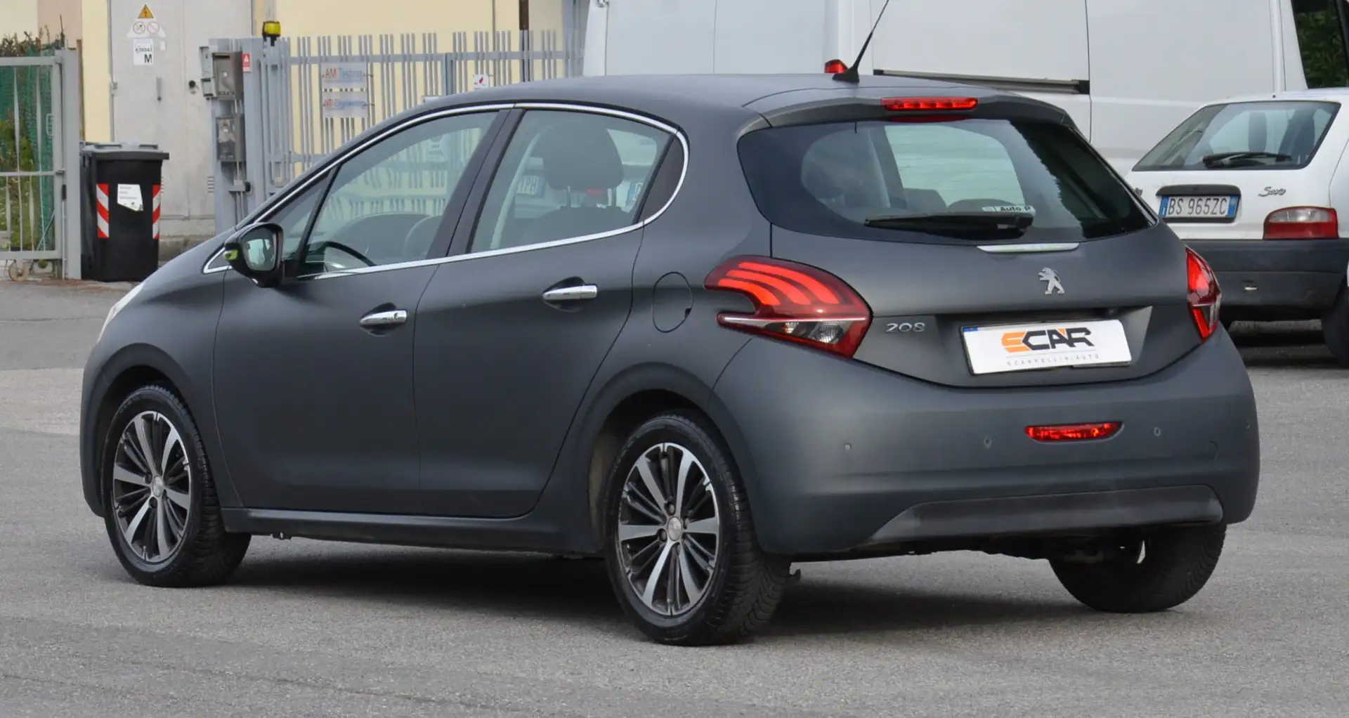 Peugeot 208 208 5p 1.2 puretech Allure 82cv Grau - 2