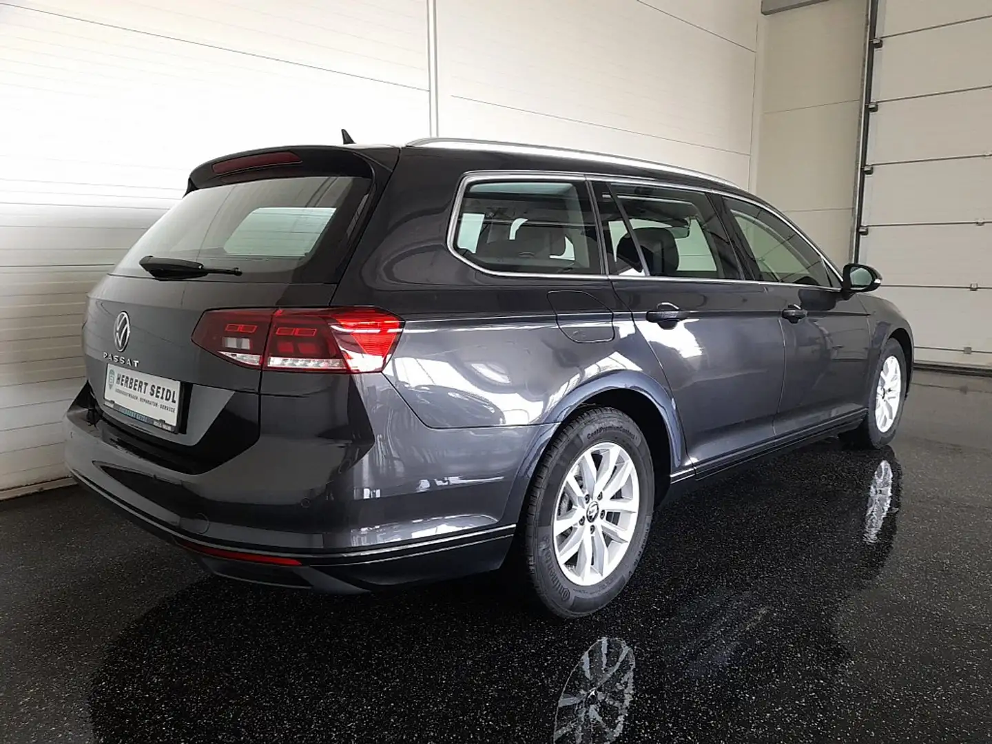 Volkswagen Passat Variant Business 2,0 TDI DSG *LED / NAVI / ACC / KAMERA... Grau - 2