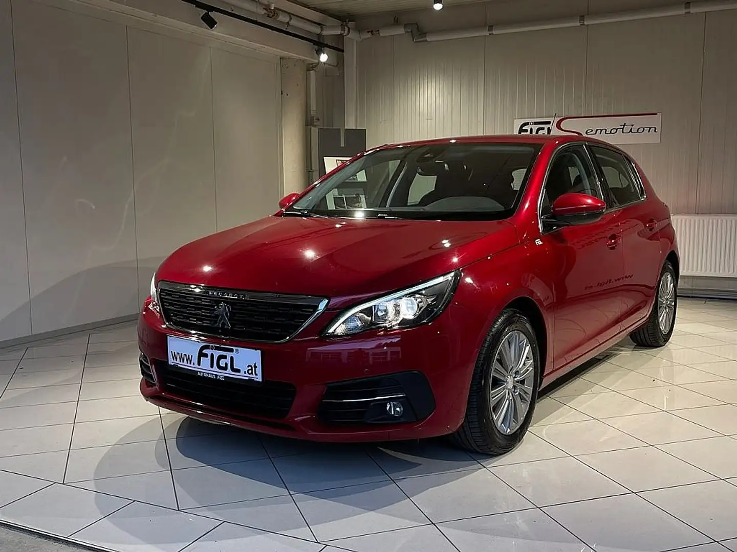 Peugeot 308 1,5 BlueHDI 130 Allure S&S Rot - 2