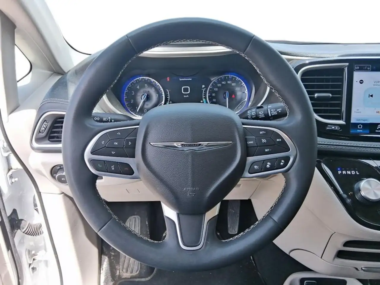Chrysler Pacifica fotografie Chrysler Pacifica