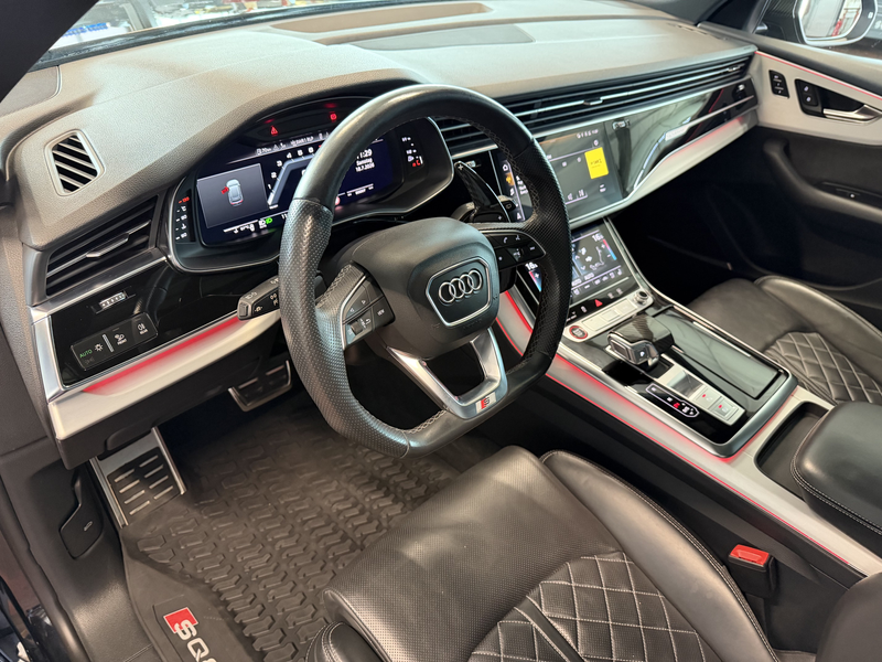 Audi SQ8 +PANORAMA+SITZKLIMA+MATRIX LED+BLACK PAKET — photo 7