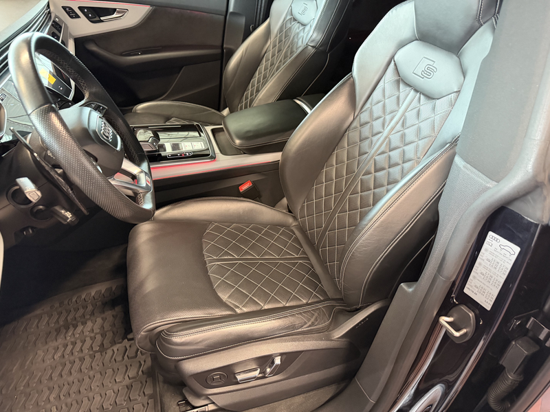 Audi SQ8 +PANORAMA+SITZKLIMA+MATRIX LED+BLACK PAKET — photo 6