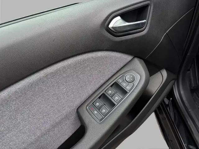 Renault Clio view 13