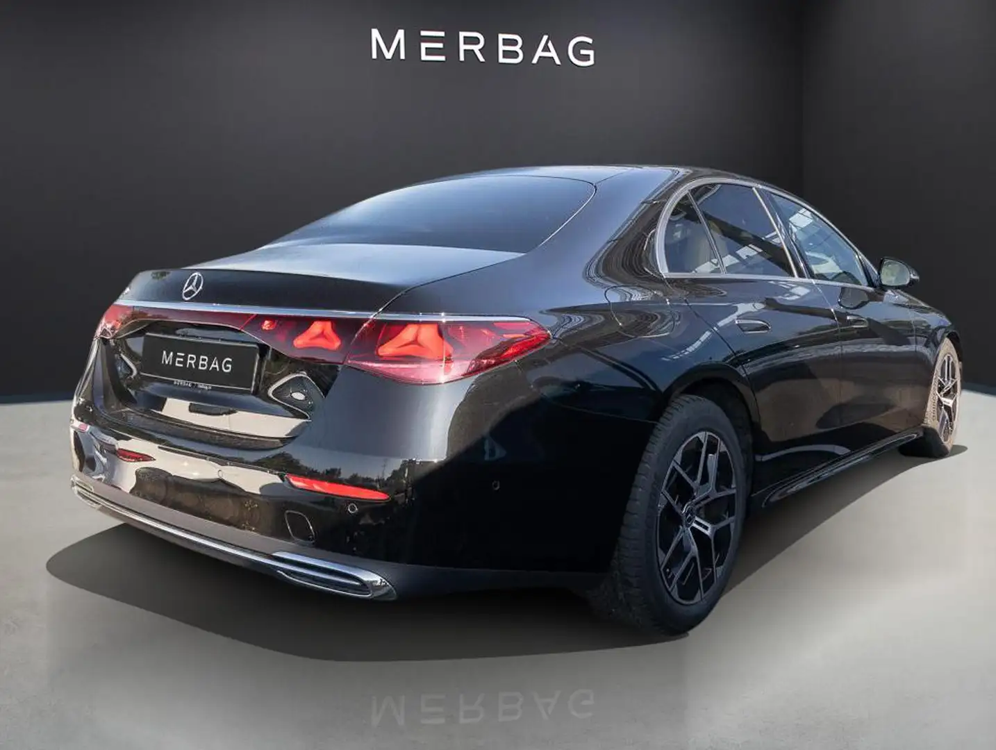 Mercedes-Benz E 200 Limousine SpurW ParkAss. LED SpurH Navi Schwarz - 2