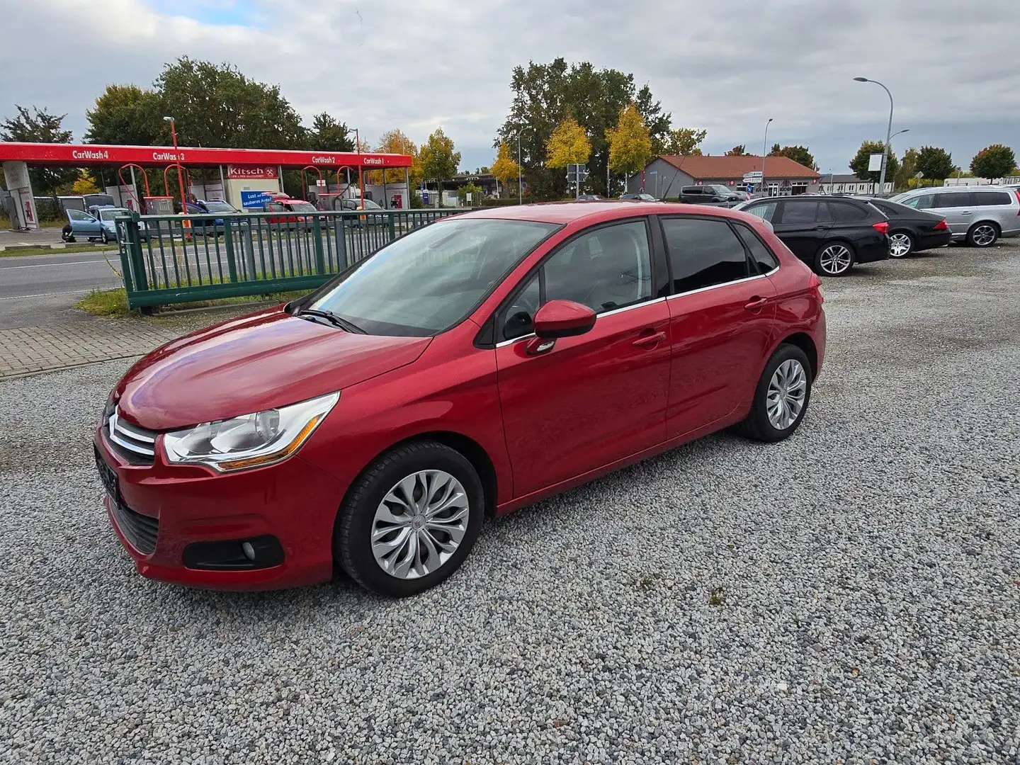 Citroen C4 Lim. Selection TÜV NEU Rouge - 1