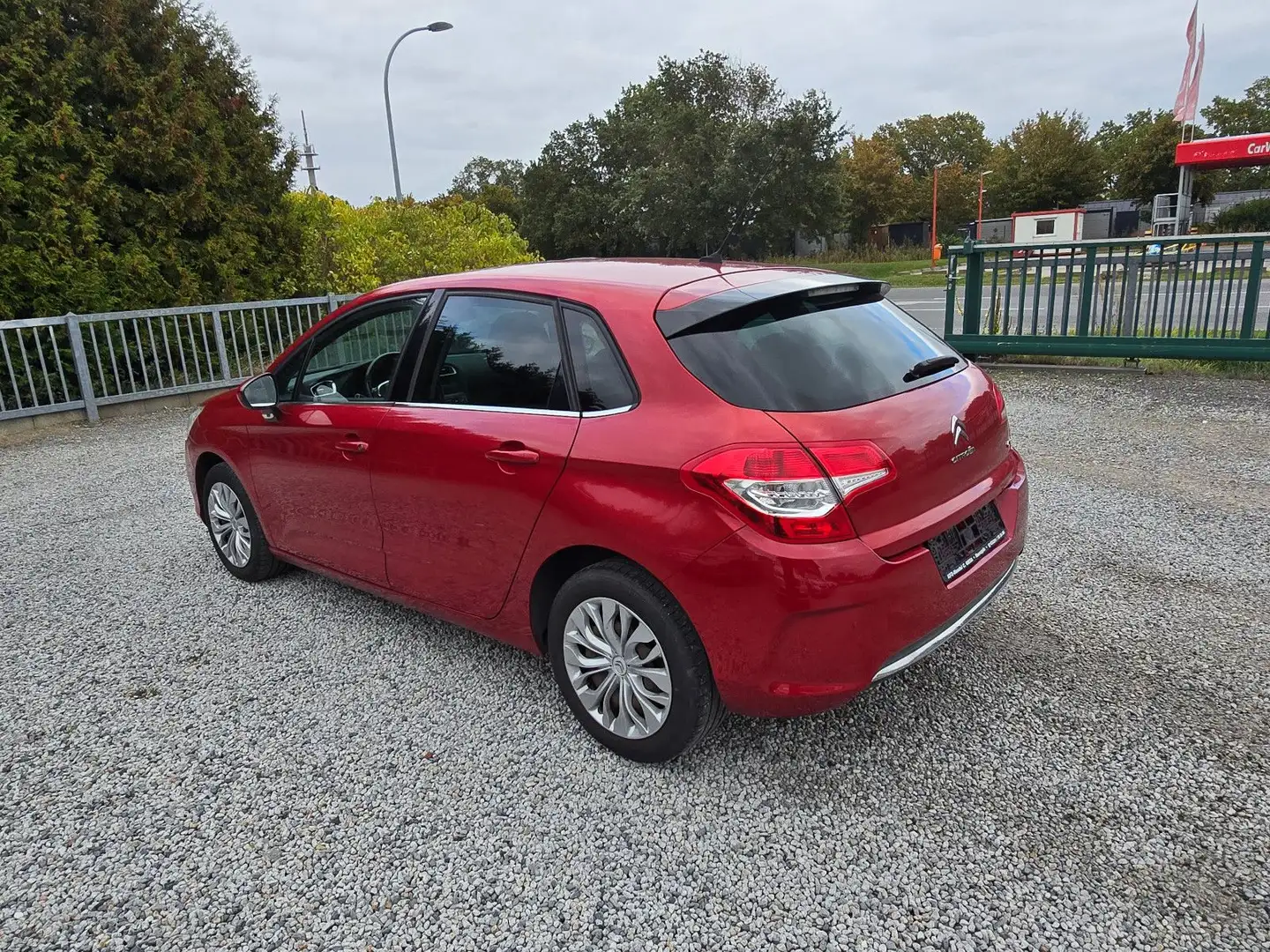 Citroen C4 Lim. Selection TÜV NEU Rouge - 2