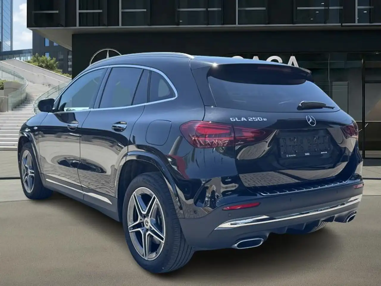 Mercedes-Benz GLA e AMG Line, миниатюра 7