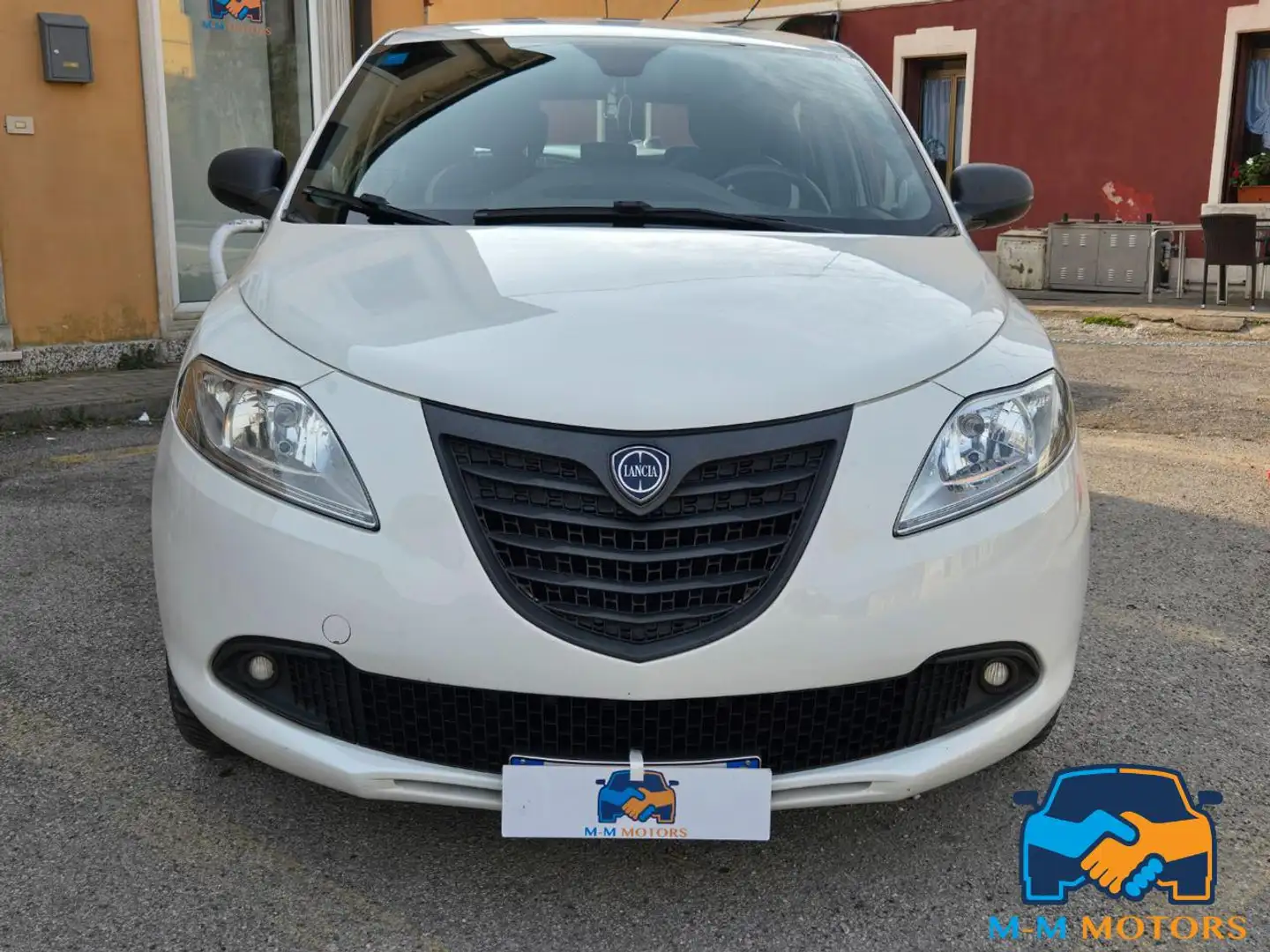 Lancia Ypsilon 1.2 69 CV 5 porte GPL Ecochic Elefantino Wit - 2
