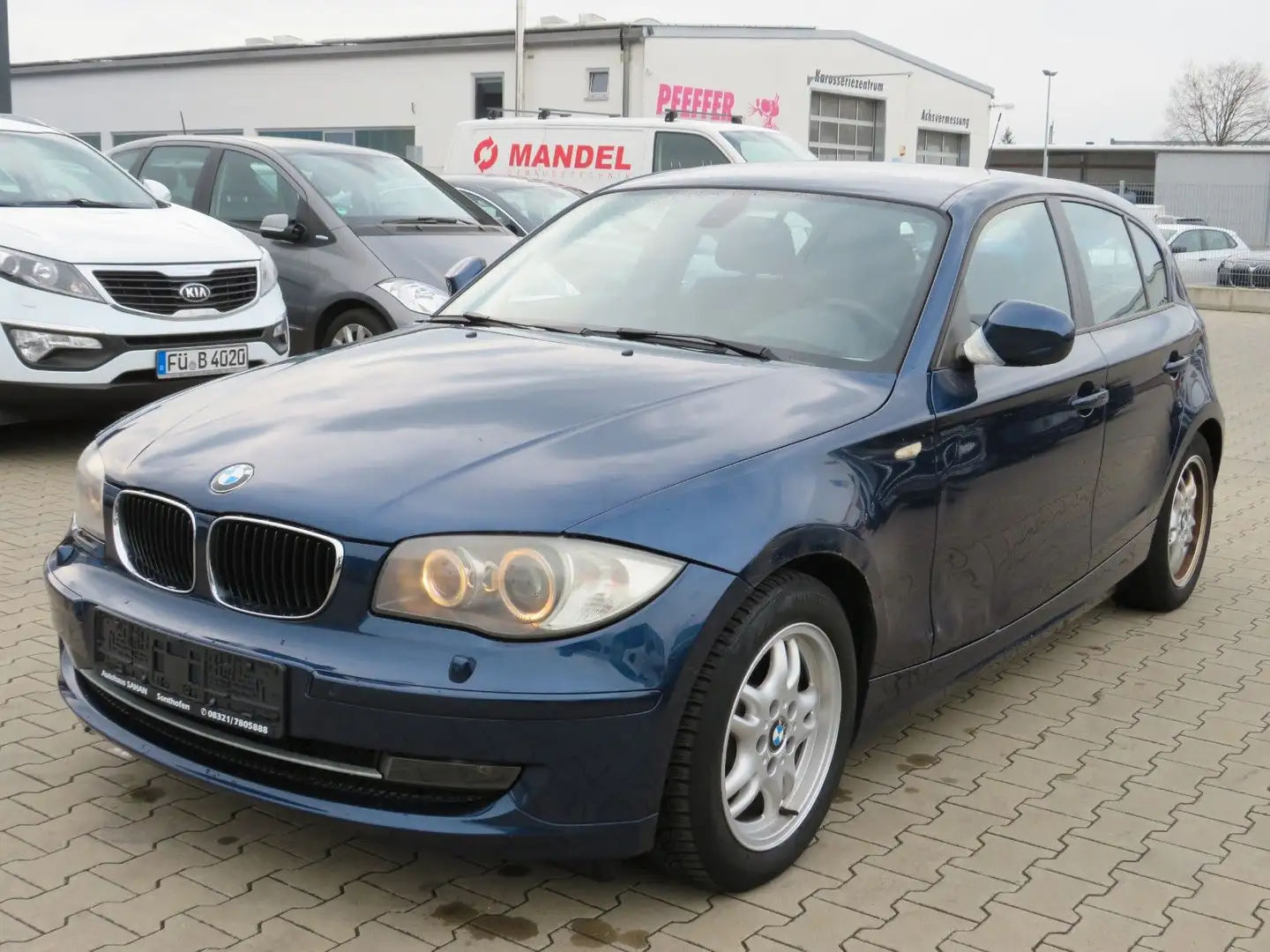 BMW 116 Baureihe 1 Lim. 116i Klimaautomatik Blau - 2