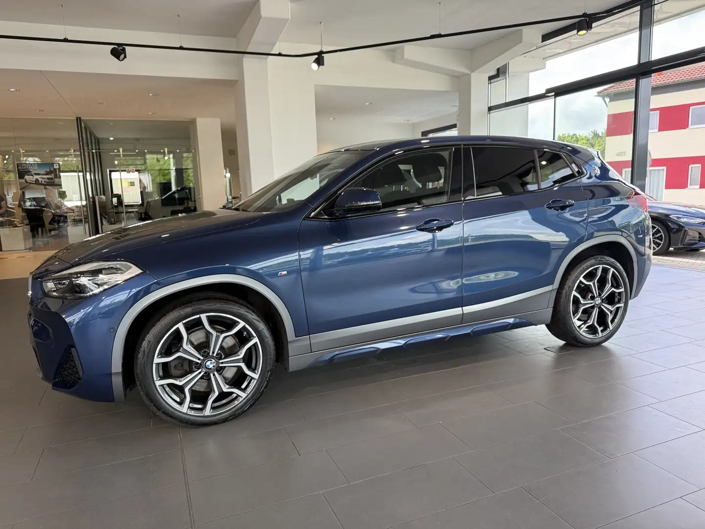 BMW X2 xDrive25d M Sport X Head-Up HK HiFi DAB LED Blu/Azzurro - 2