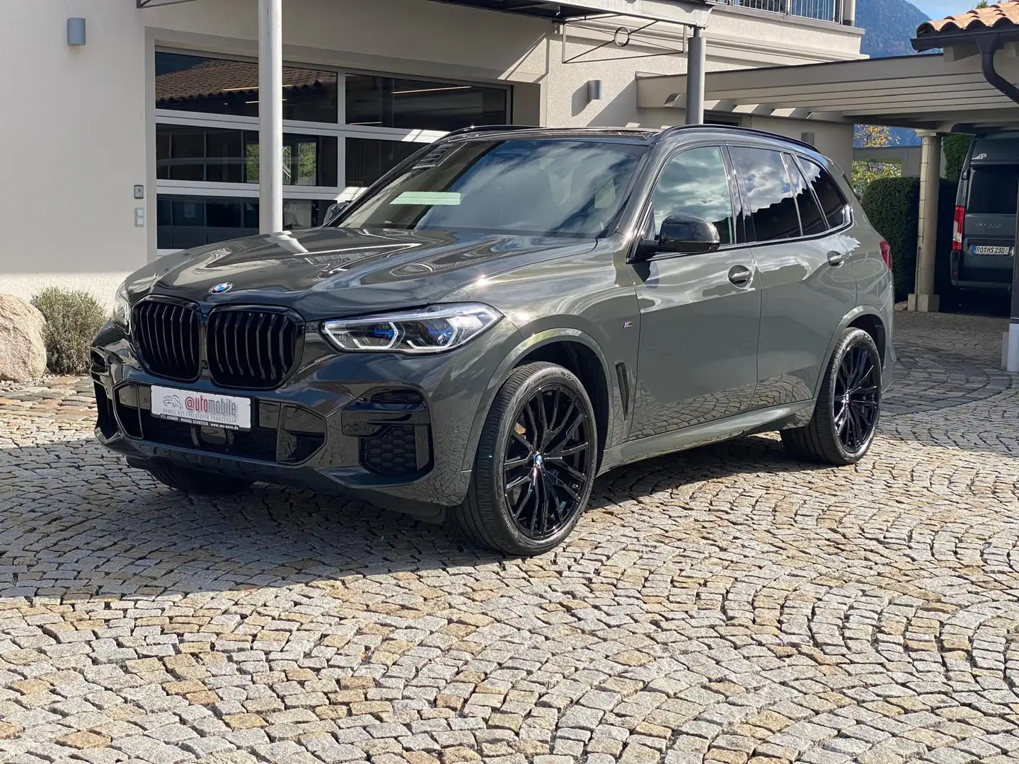 BMW X5 30dX M Sport|SportAGA|Pano|AHK|SoftClose|22 Grau - 2