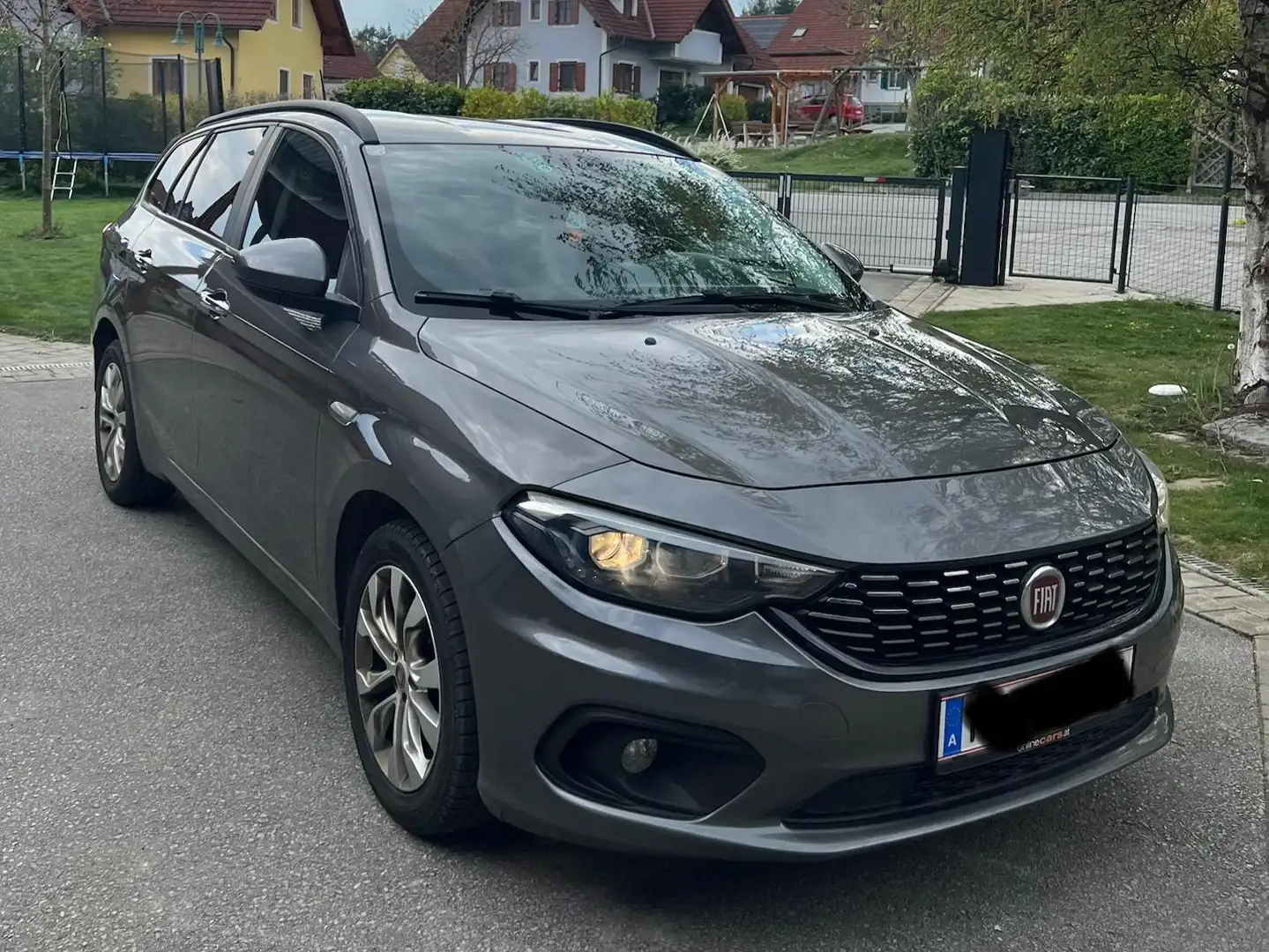 Fiat Tipo Tipo 1,3 MultiJet II 95 Start Grau - 1