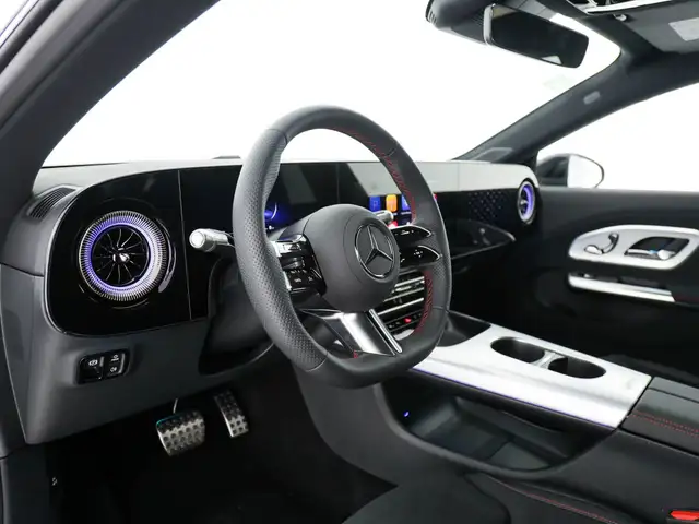 Mercedes-Benz CLA view 23