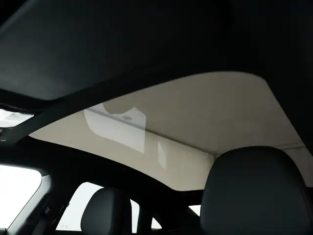Mercedes-Benz CLA view 14