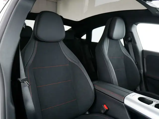 Mercedes-Benz CLA view 22