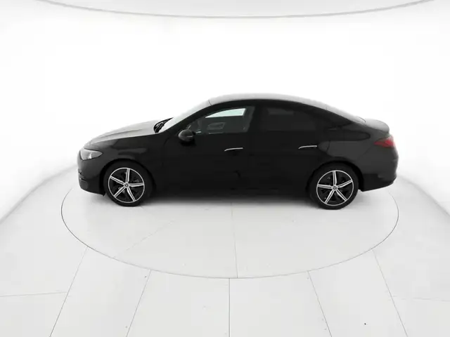 Mercedes-Benz CLA view 3
