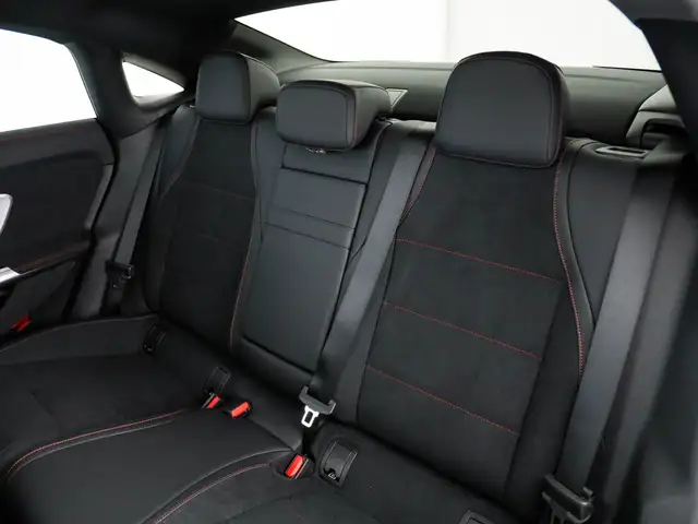 Mercedes-Benz CLA view 20