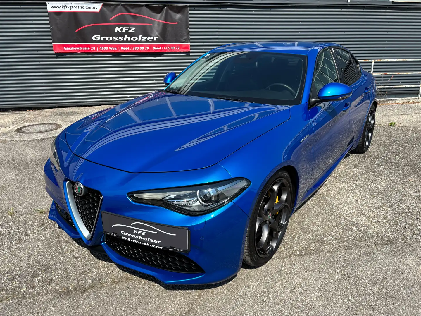 Alfa Romeo Giulia Veloce 2.0 280 AT Q4 "EINZELSTÜCK" Blau - 1