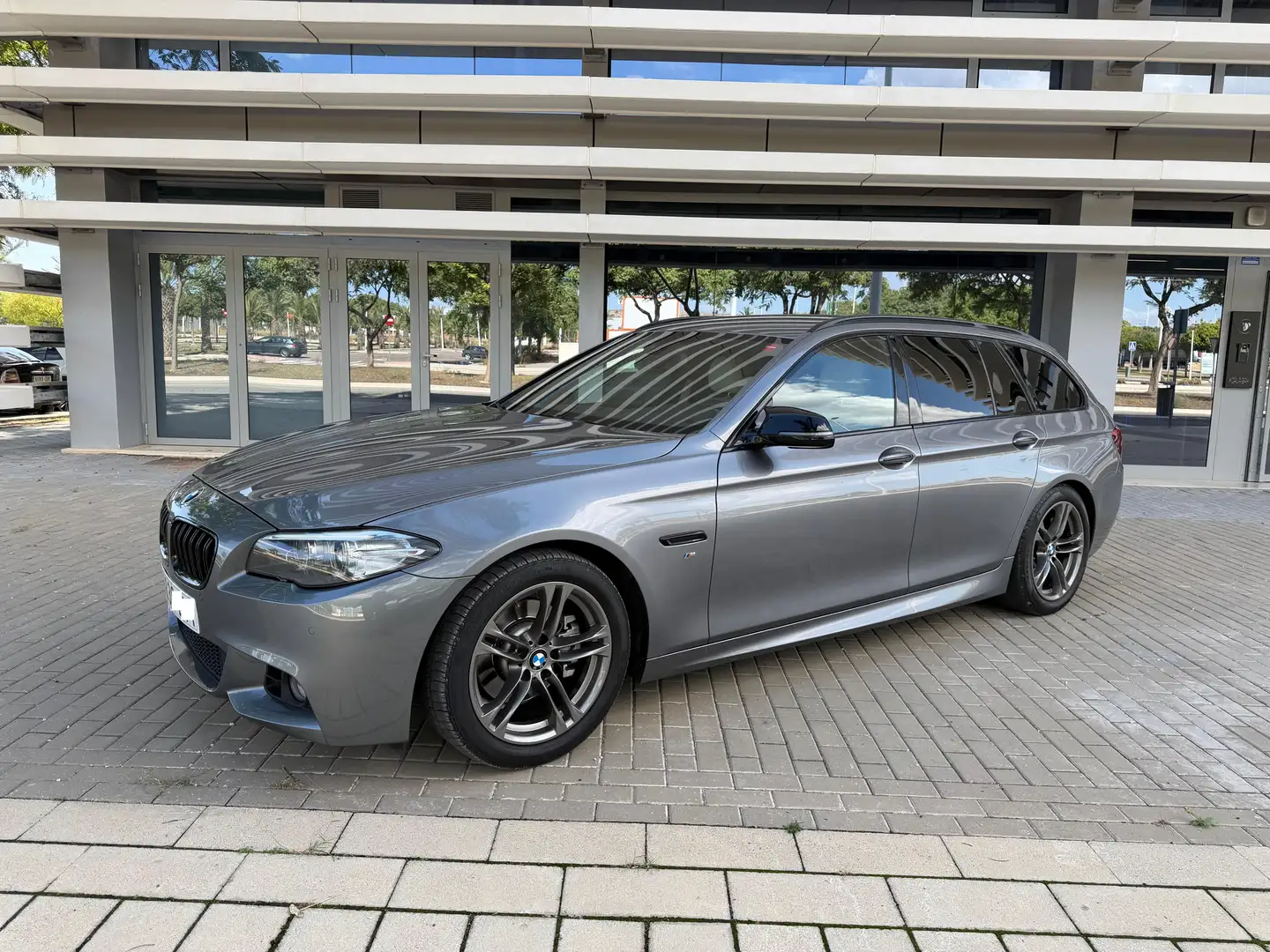 BMW 518 518dA Touring Gris - 2