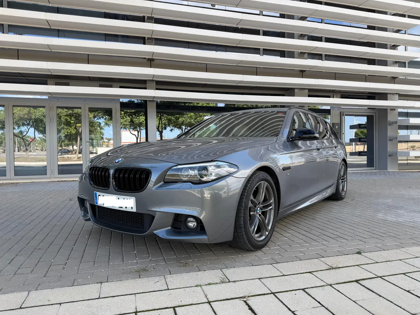 BMW 518 518dA Touring Gris - 1