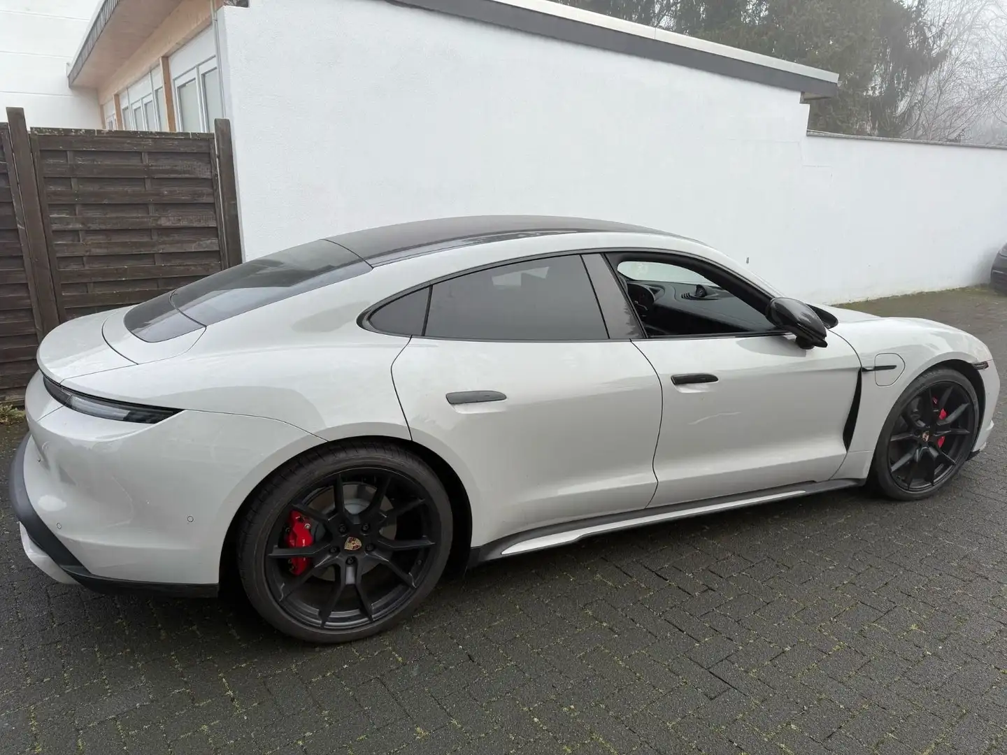 Porsche Taycan 4S Pano Facelift SportDesign RearTV BOSE Grau - 2