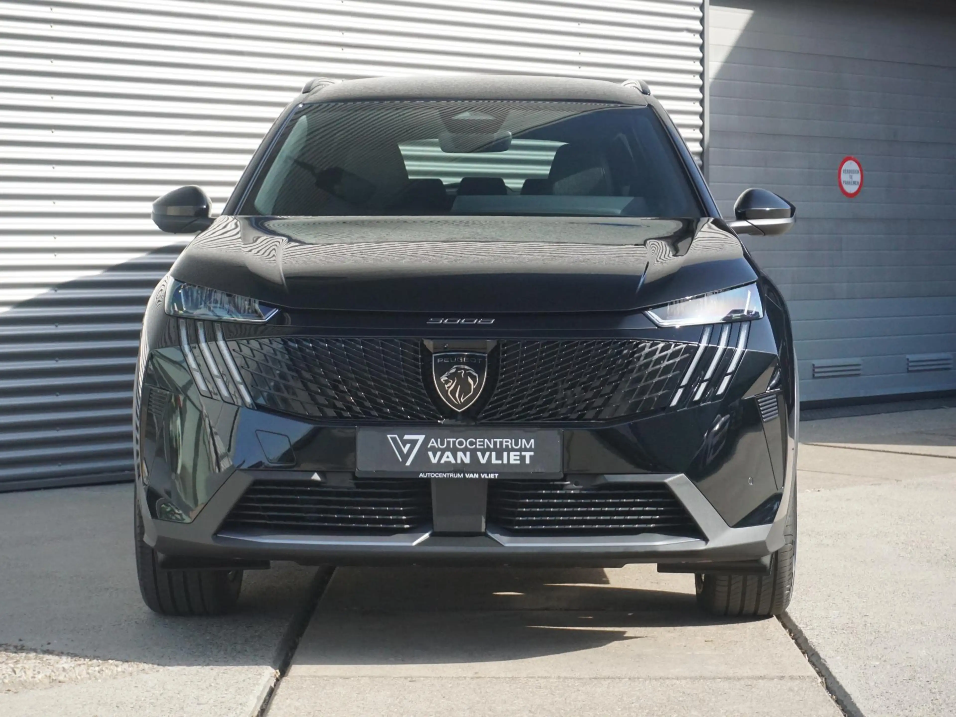 Peugeot 5008 1.6 Plug-in Hybrid 195 Allure 7p Winterpakket — photo 3