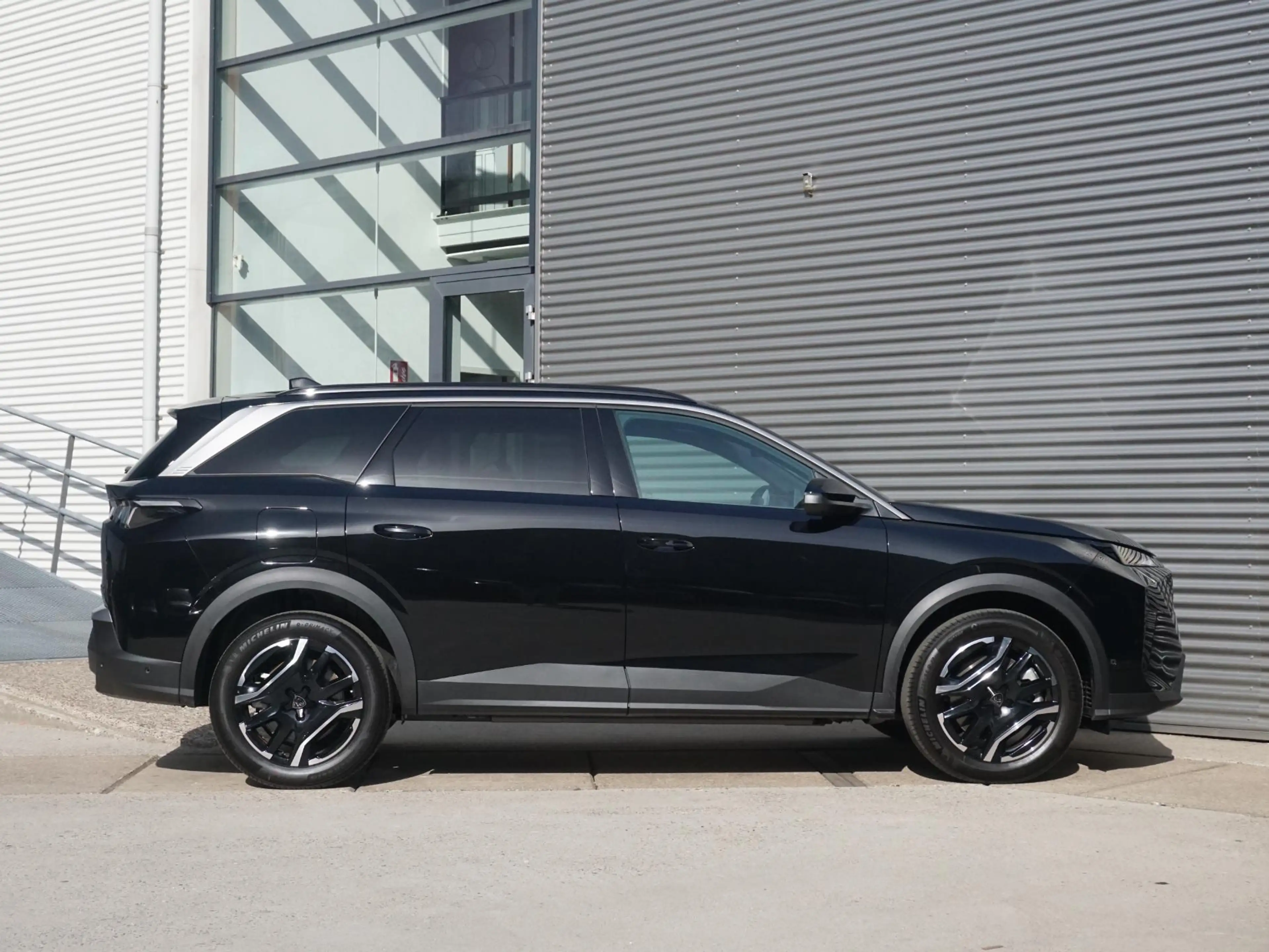 Peugeot 5008 1.6 Plug-in Hybrid 195 Allure 7p Winterpakket — photo 6