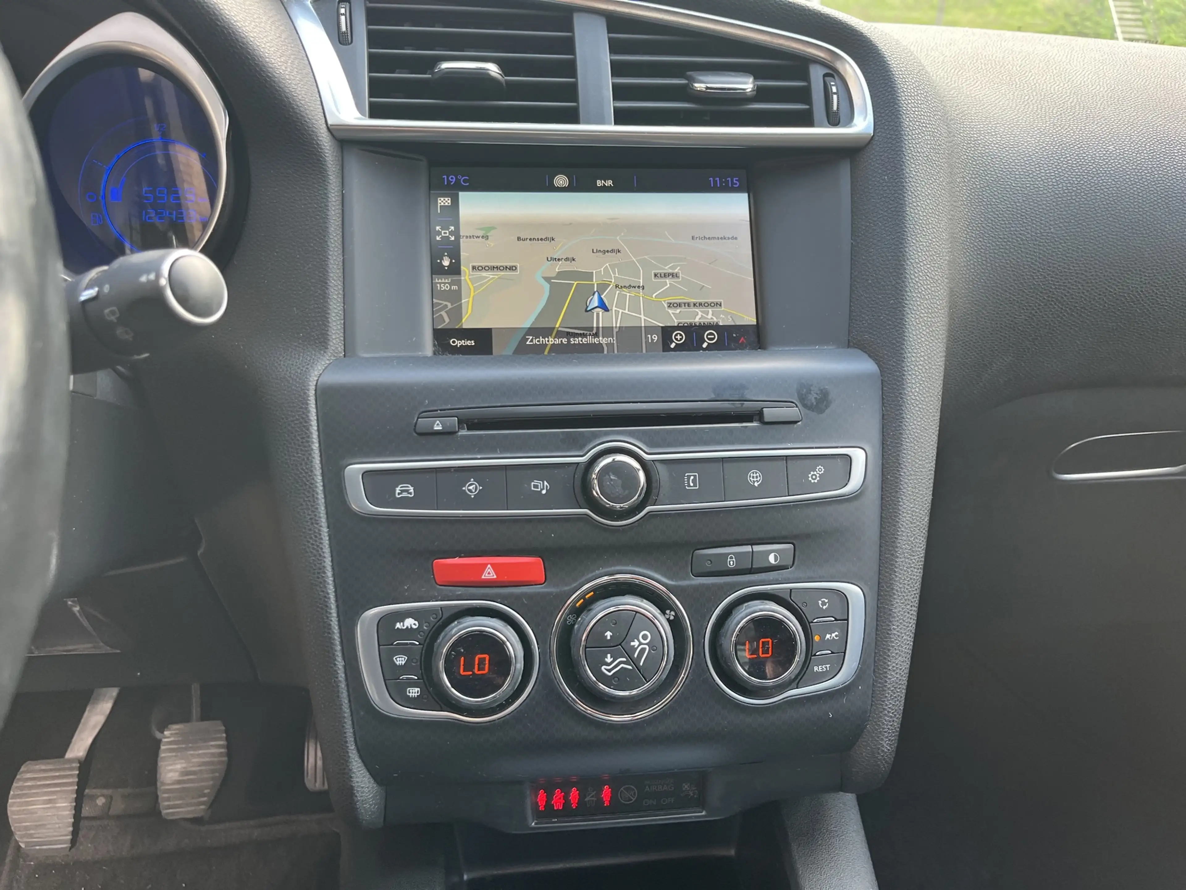 DS Automobiles DS 4 Crossback 1.2 PureTech Chic , Camera, Trekhaak — photo 21