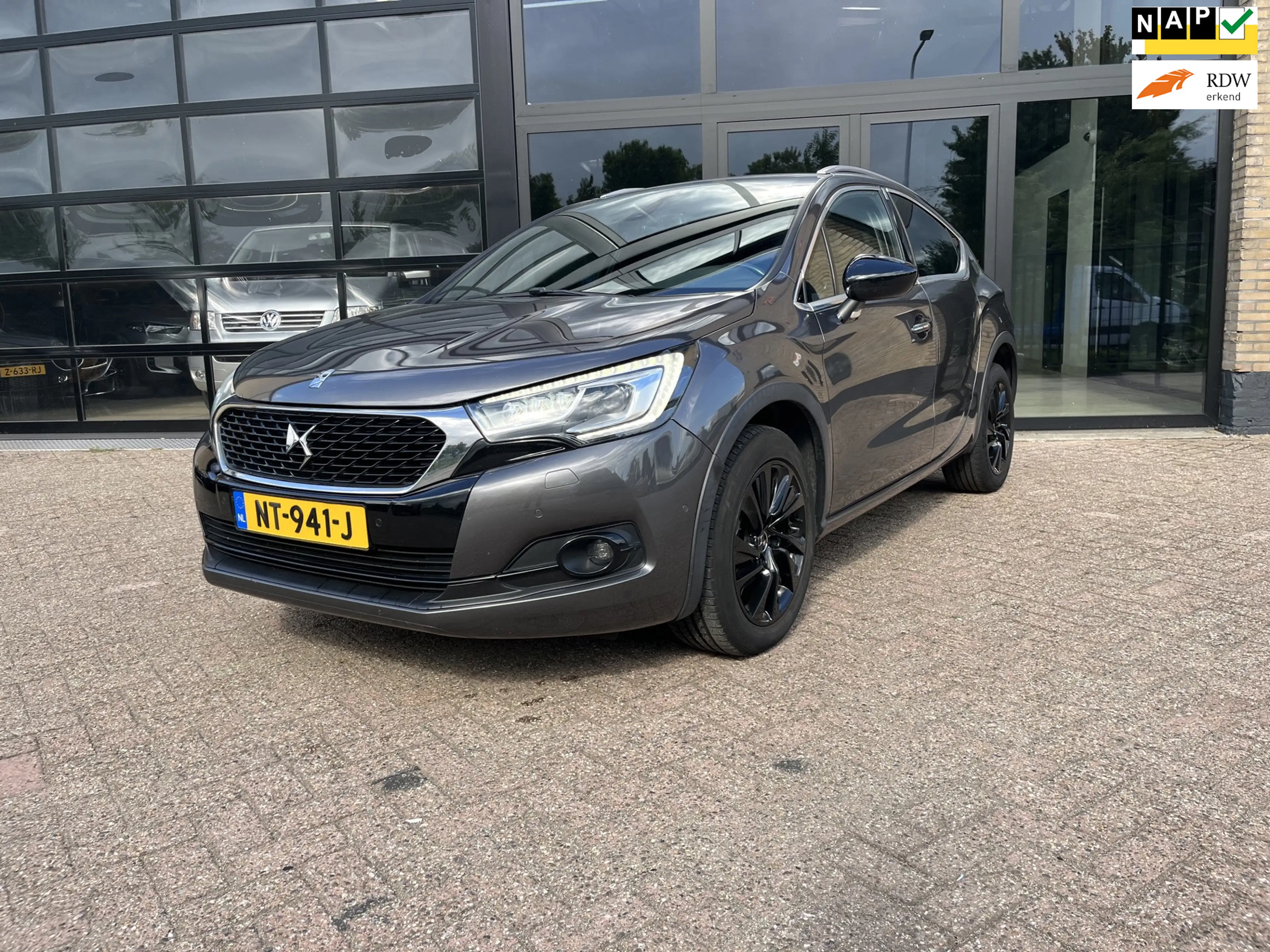 DS Automobiles DS 4 Crossback 1.2 PureTech Chic , Camera, Trekhaak