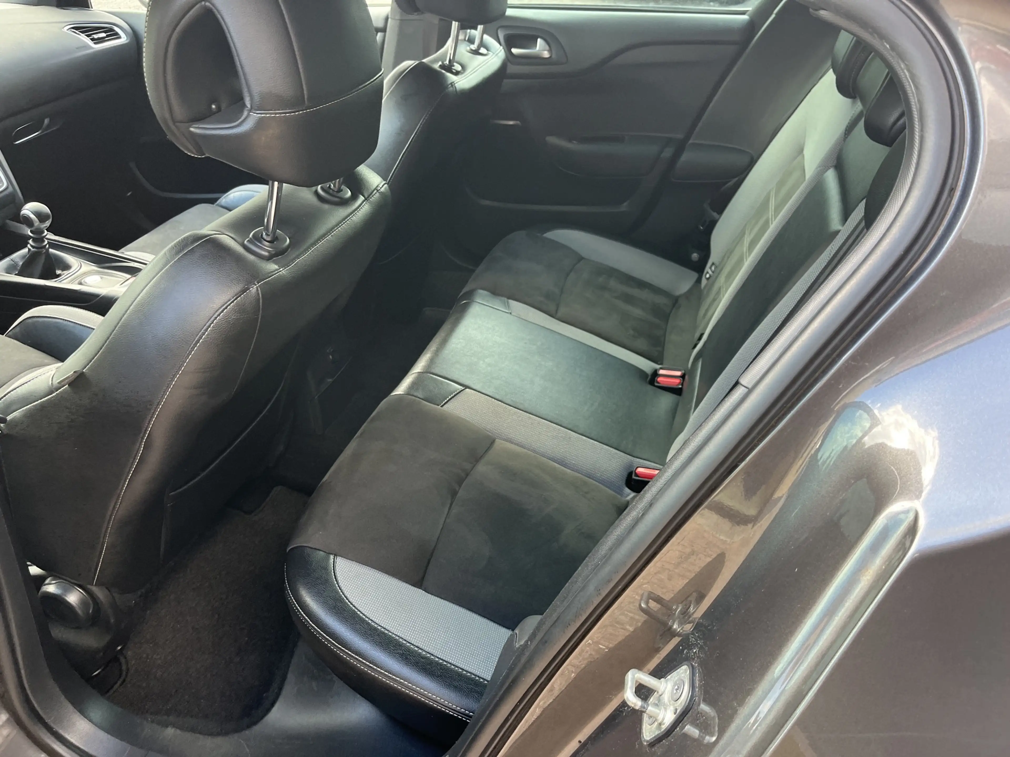 DS Automobiles DS 4 Crossback 1.2 PureTech Chic , Camera, Trekhaak — photo 19