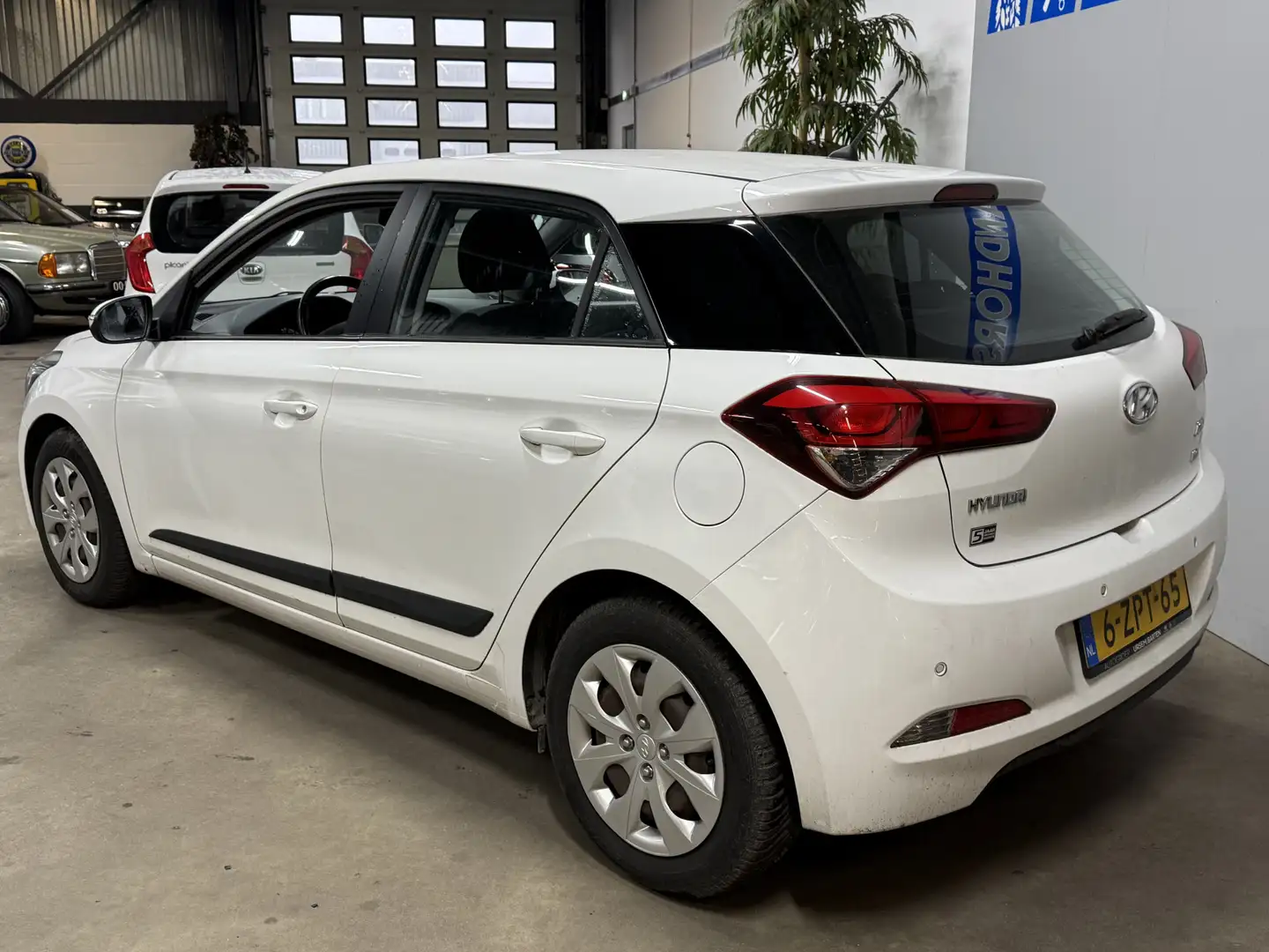 Hyundai i20 1.2 HP i-Motion Weiß - 2