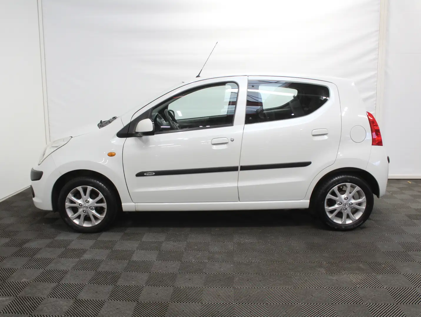 Nissan Pixo 1.0 Look AIRCO | CENTRVERGR | LMV14 | STB | ELRMV Bianco - 2