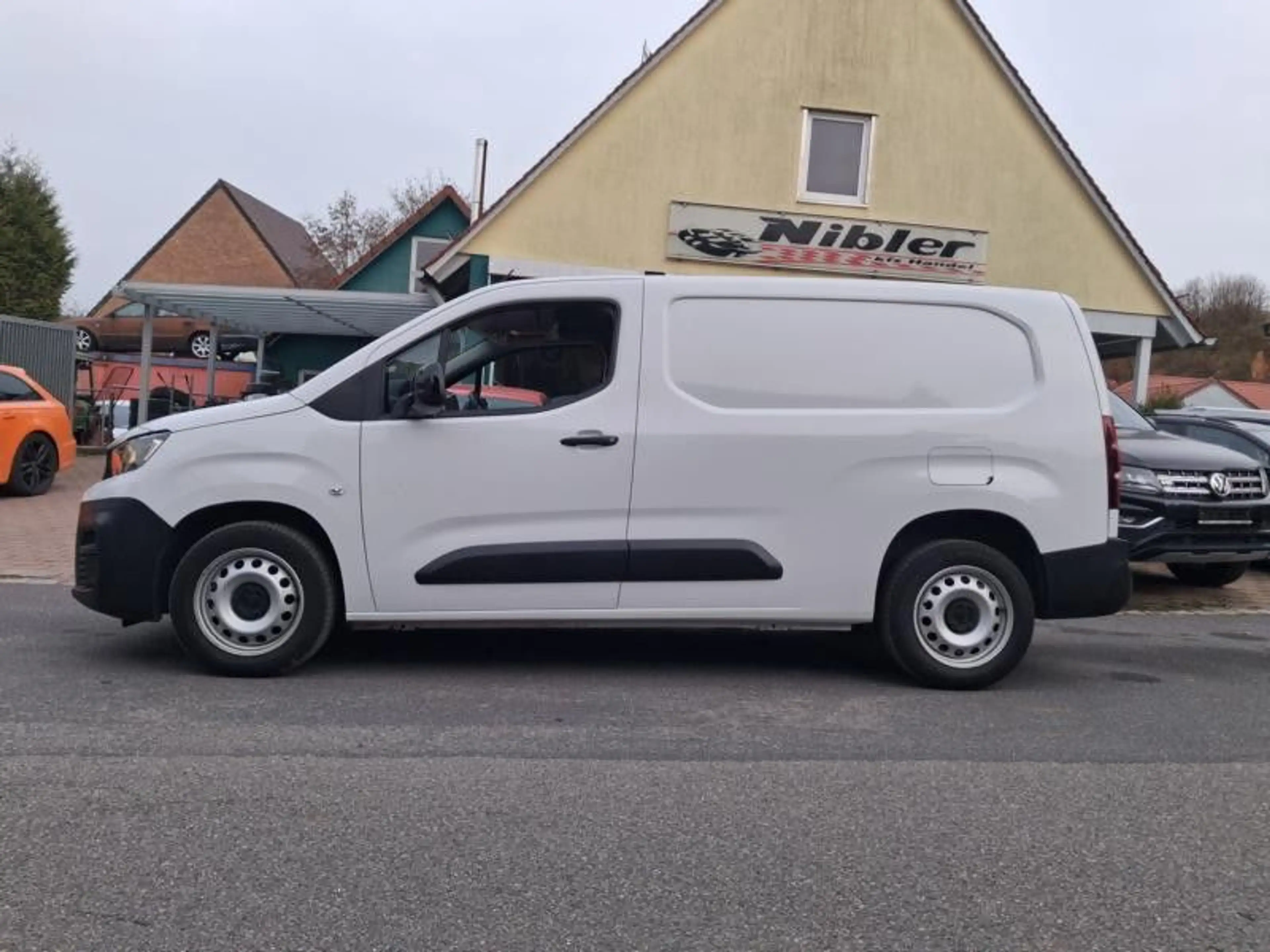 Peugeot Partner Peugeot Partner 1,5 HDI L2 NAVI+KAMERA+KLIMA — photo 6