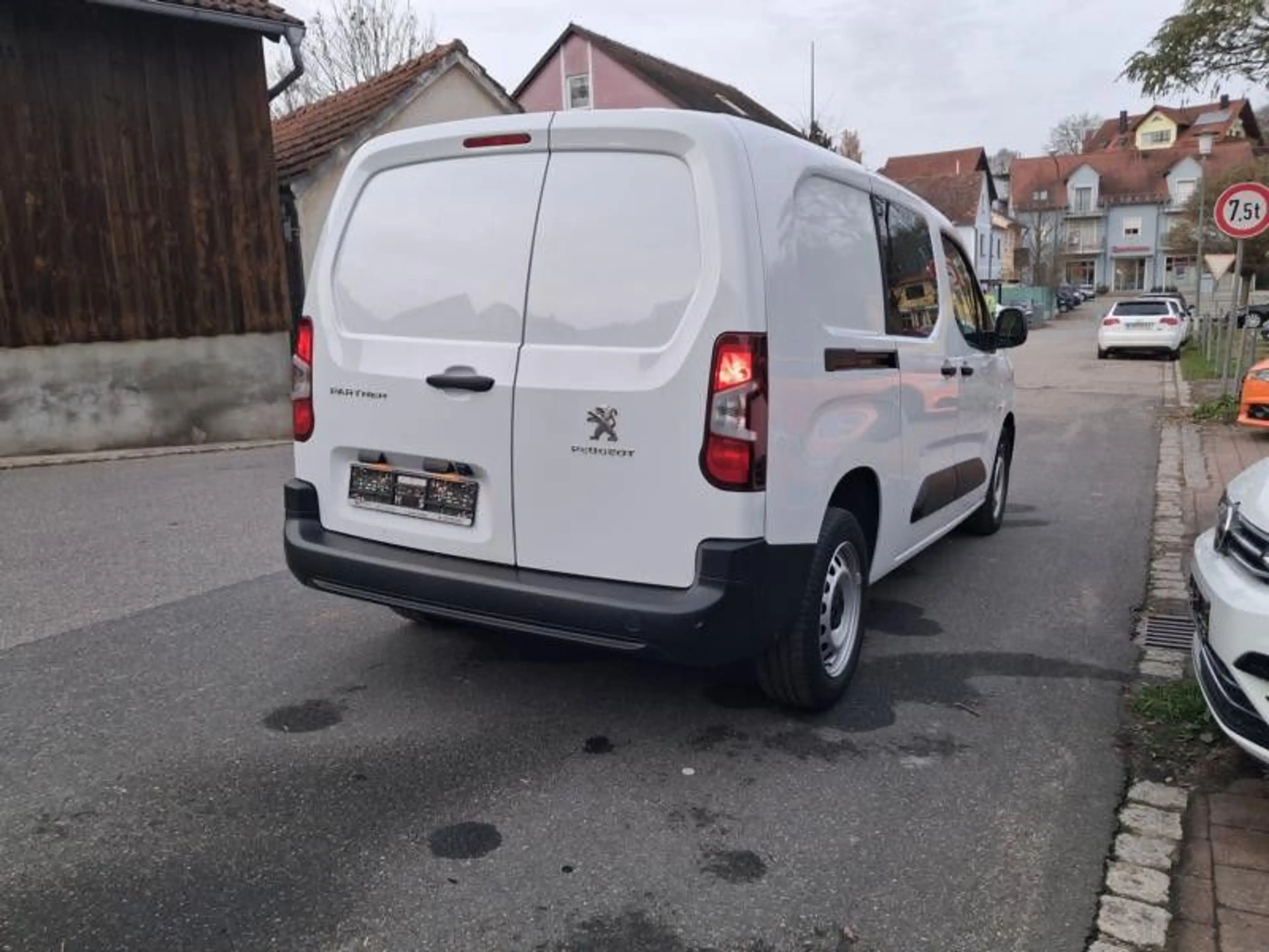 Peugeot Partner Peugeot Partner 1,5 HDI L2 NAVI+KAMERA+KLIMA — photo 4