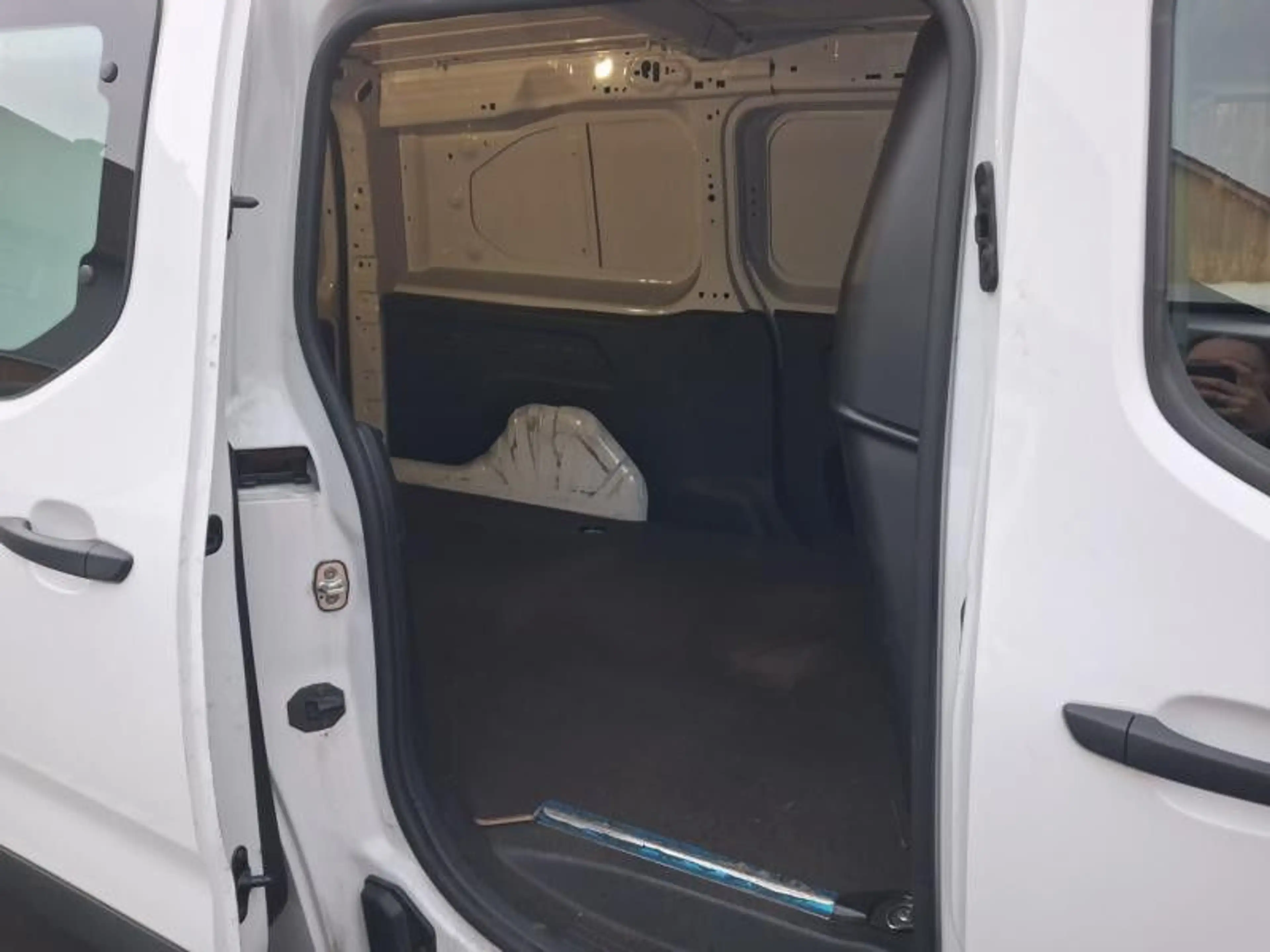 Peugeot Partner Peugeot Partner 1,5 HDI L2 NAVI+KAMERA+KLIMA — photo 10