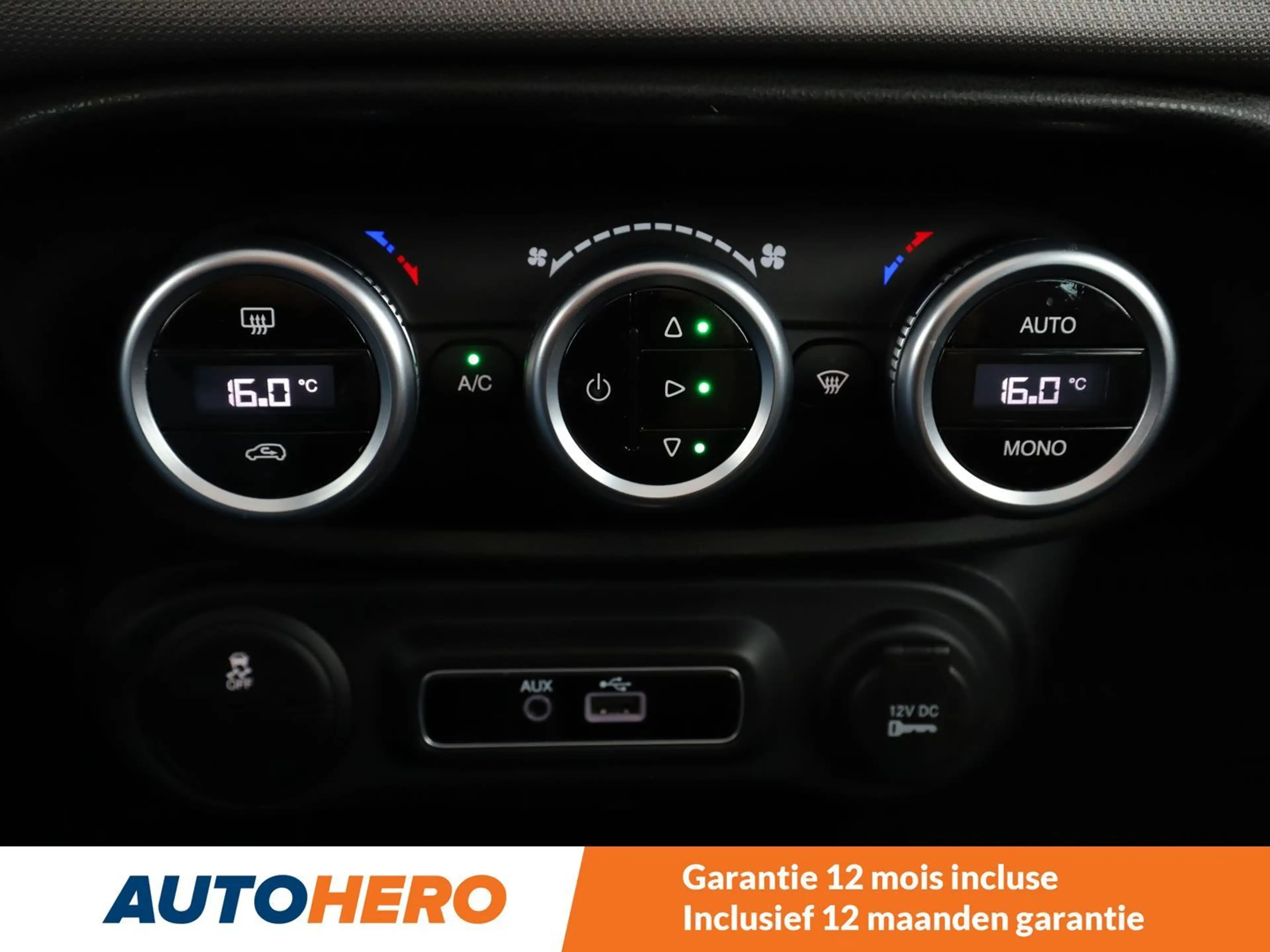 Fiat 500L 1.4 Turbo Lounge — photo 13