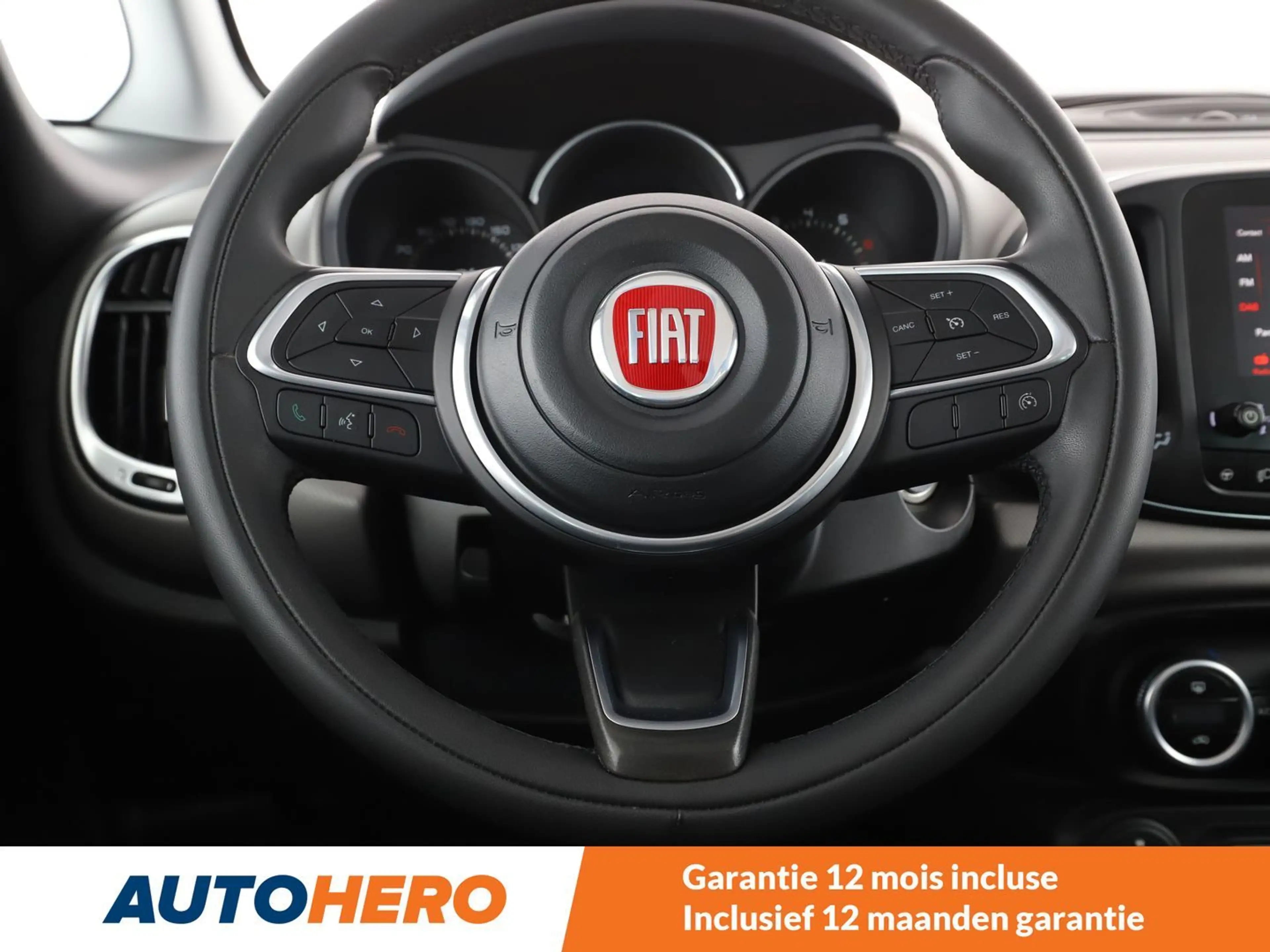 Fiat 500L 1.4 Turbo Lounge — photo 9
