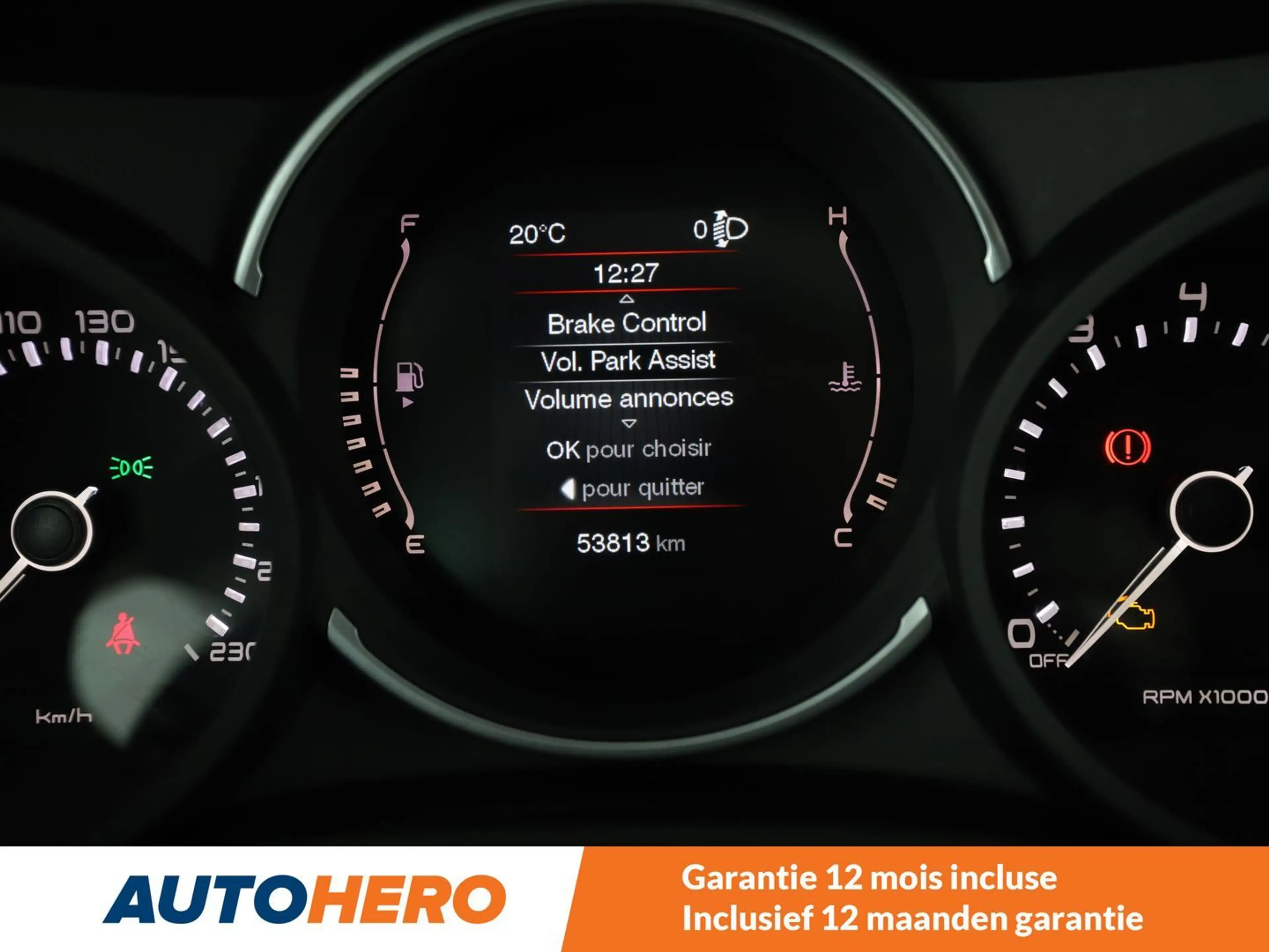 Fiat 500L 1.4 Turbo Lounge — photo 12