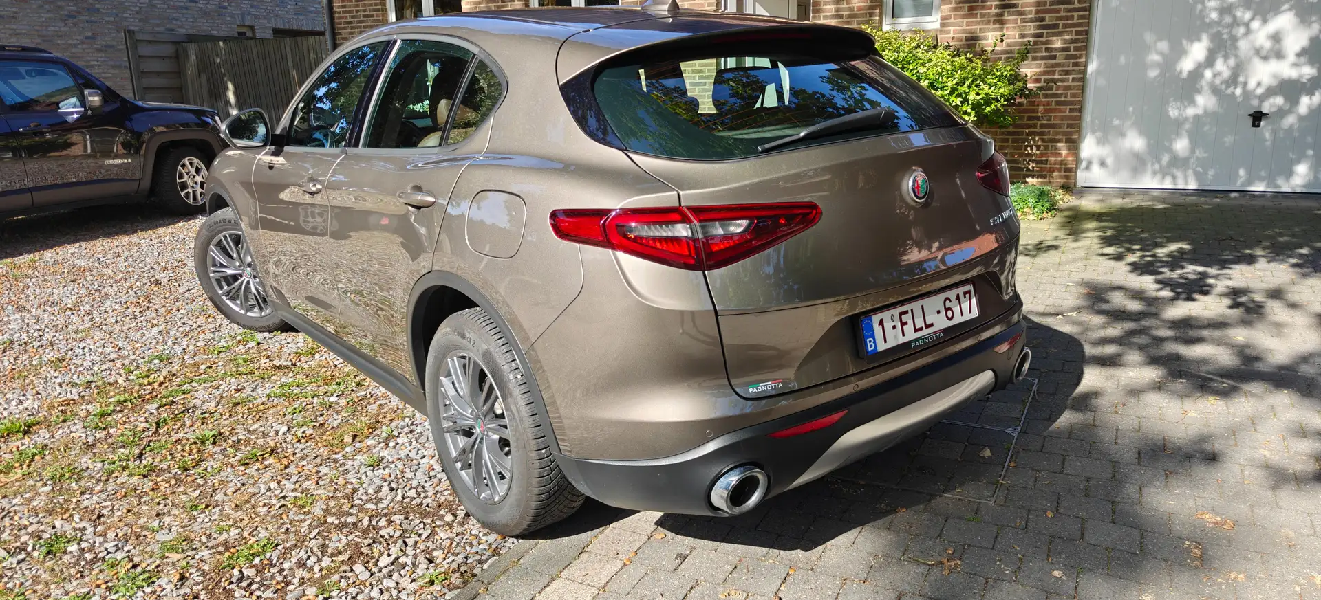 Alfa Romeo Stelvio Stelvio 2.2 Diesel 16V AT8 Executive Beige - 1