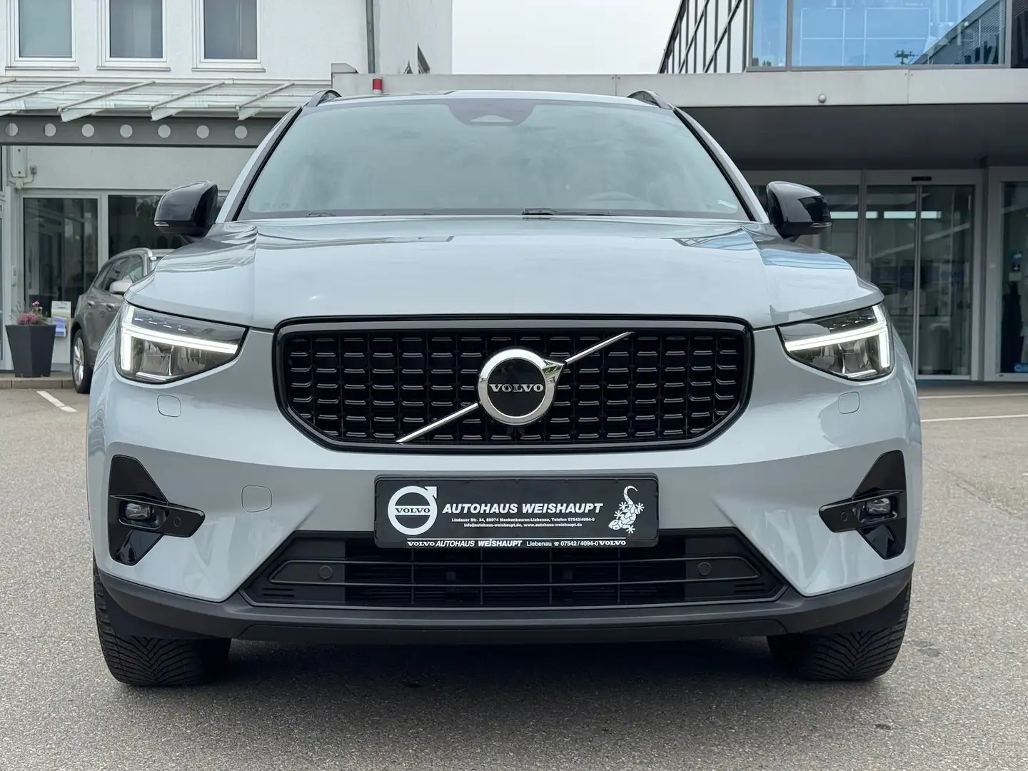 Volvo XC40 B4*Plus Dark*NP54850*ACC*AHK*BLIS*Keyless* Gris - 2