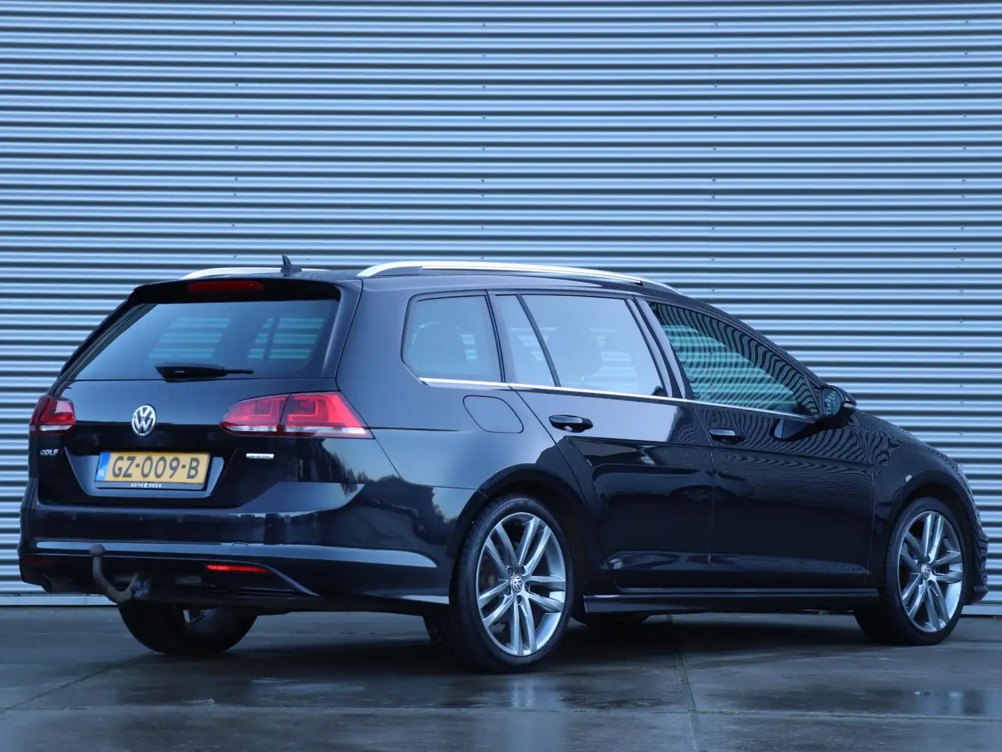 Volkswagen Golf Variant 1.6 TDI R-Line Business *Groot Navi*Parkeersens.* Schwarz - 2