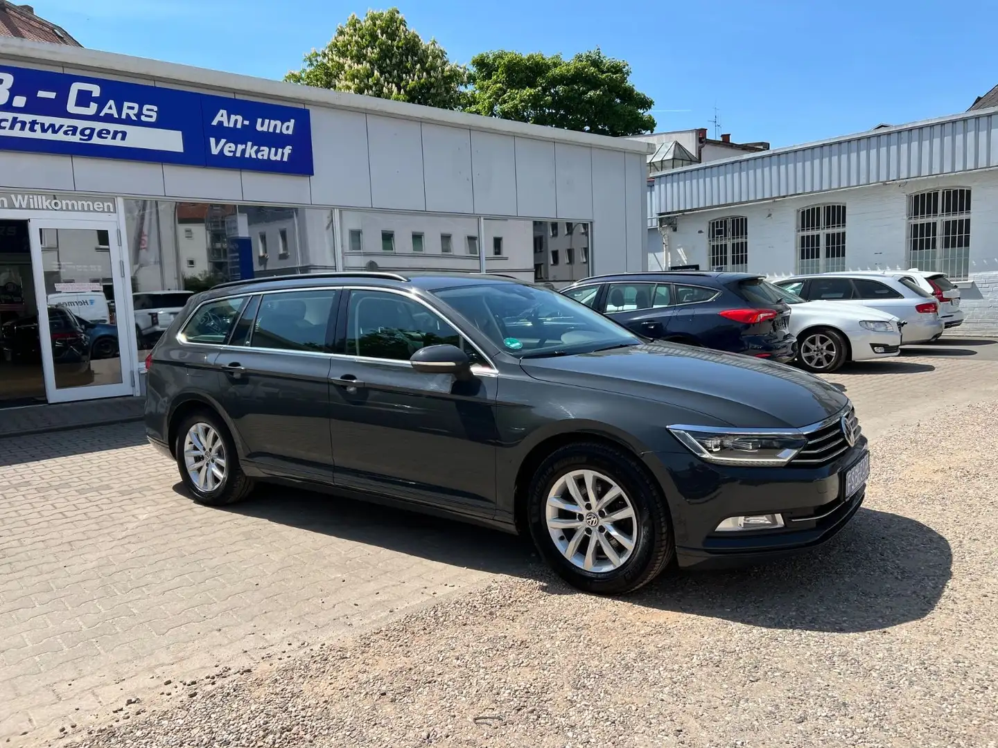 Volkswagen Passat Variant Comfortline BMT  Automatik Grau - 2