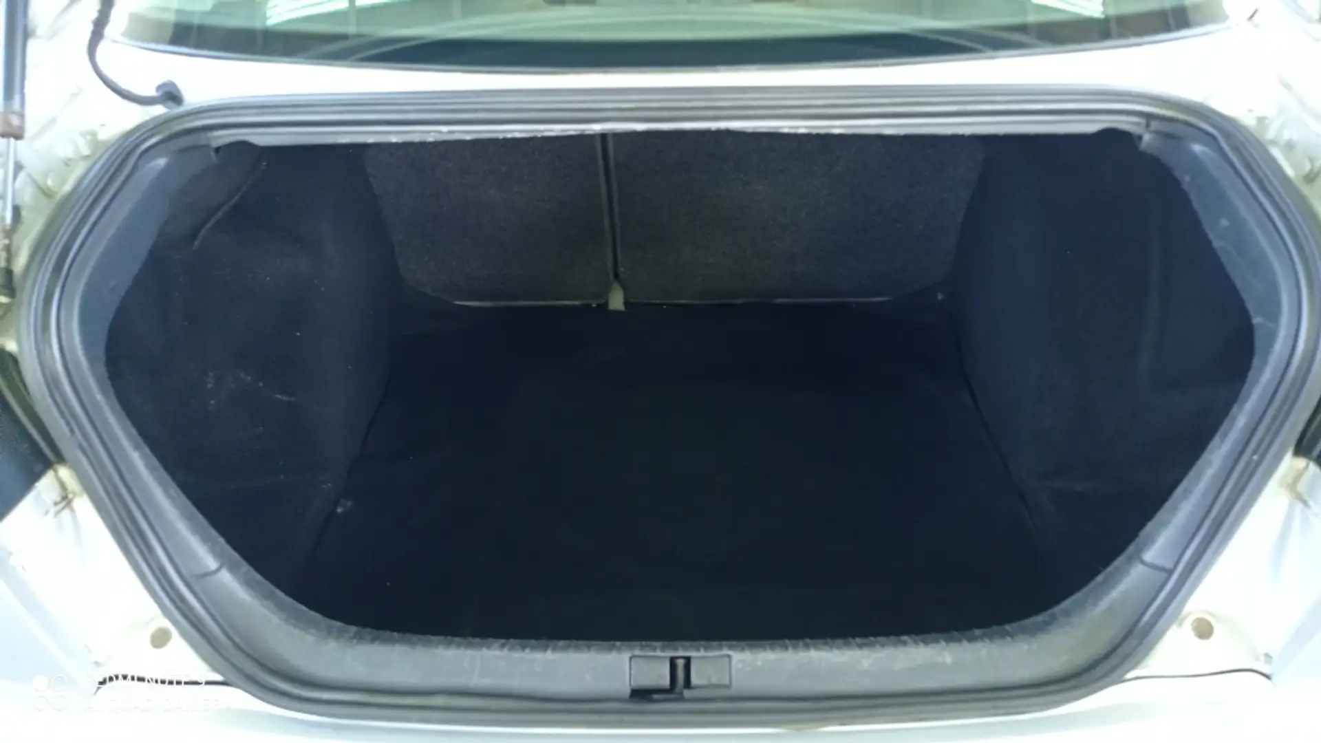 SEAT Cordoba 1.4 16v Top 75 Verde - 2