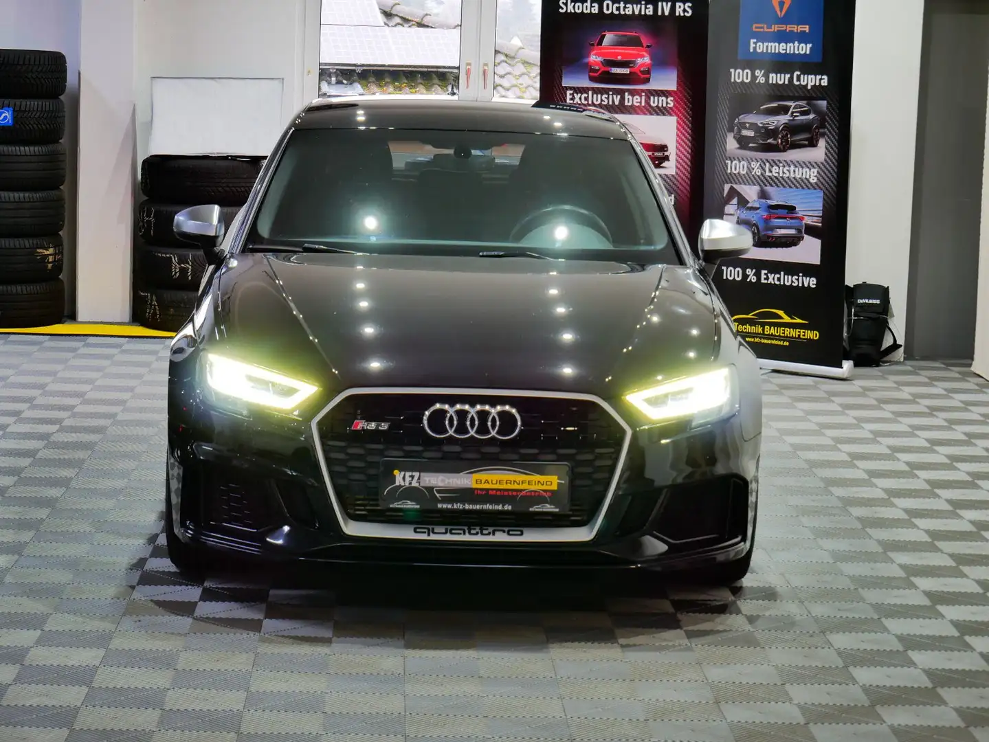 Audi RS3 RS 3 Sportback 2.5 TFSI quattro Schwarz - 2