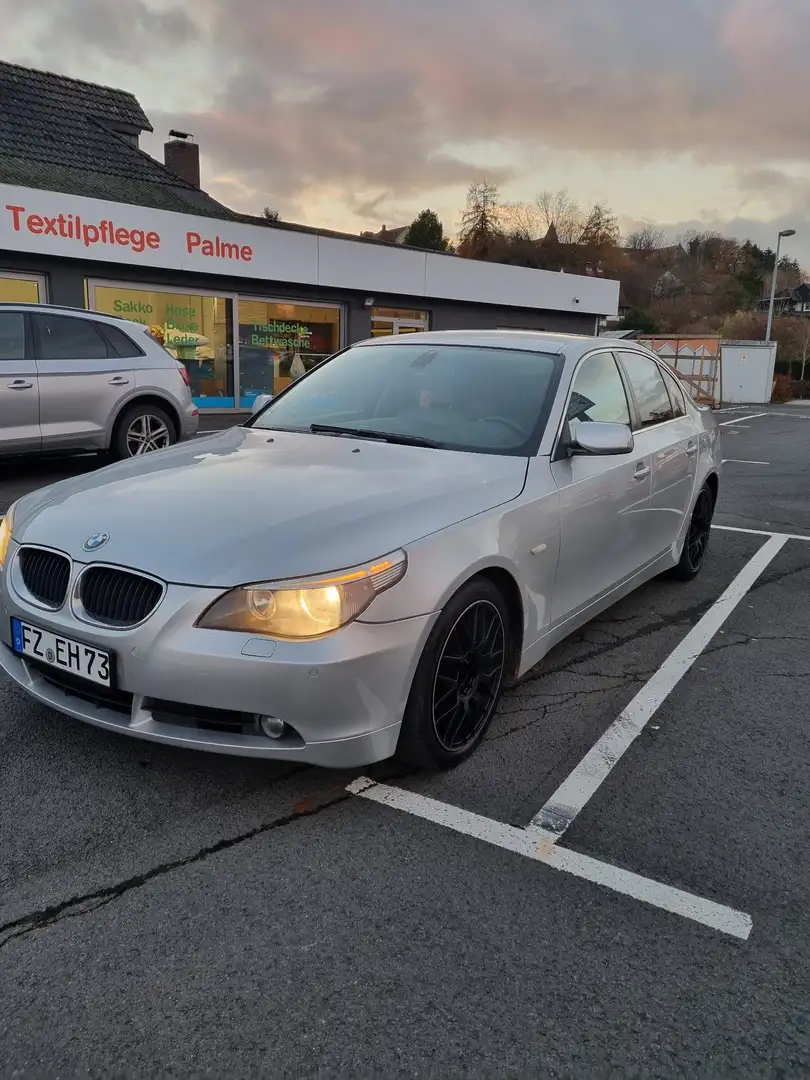 BMW 530 530i e60 - 1