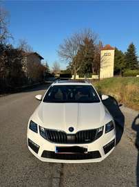 Combi 2.0 TDI DSG RS