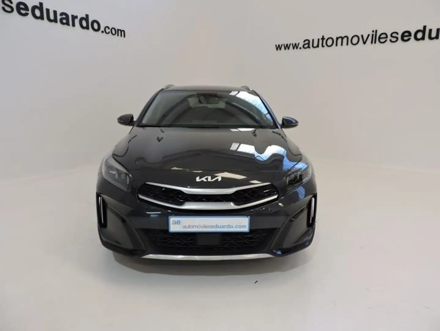 Kia XCeed Tech 1.6 Diesel MHEV 100 kW Gris - 2