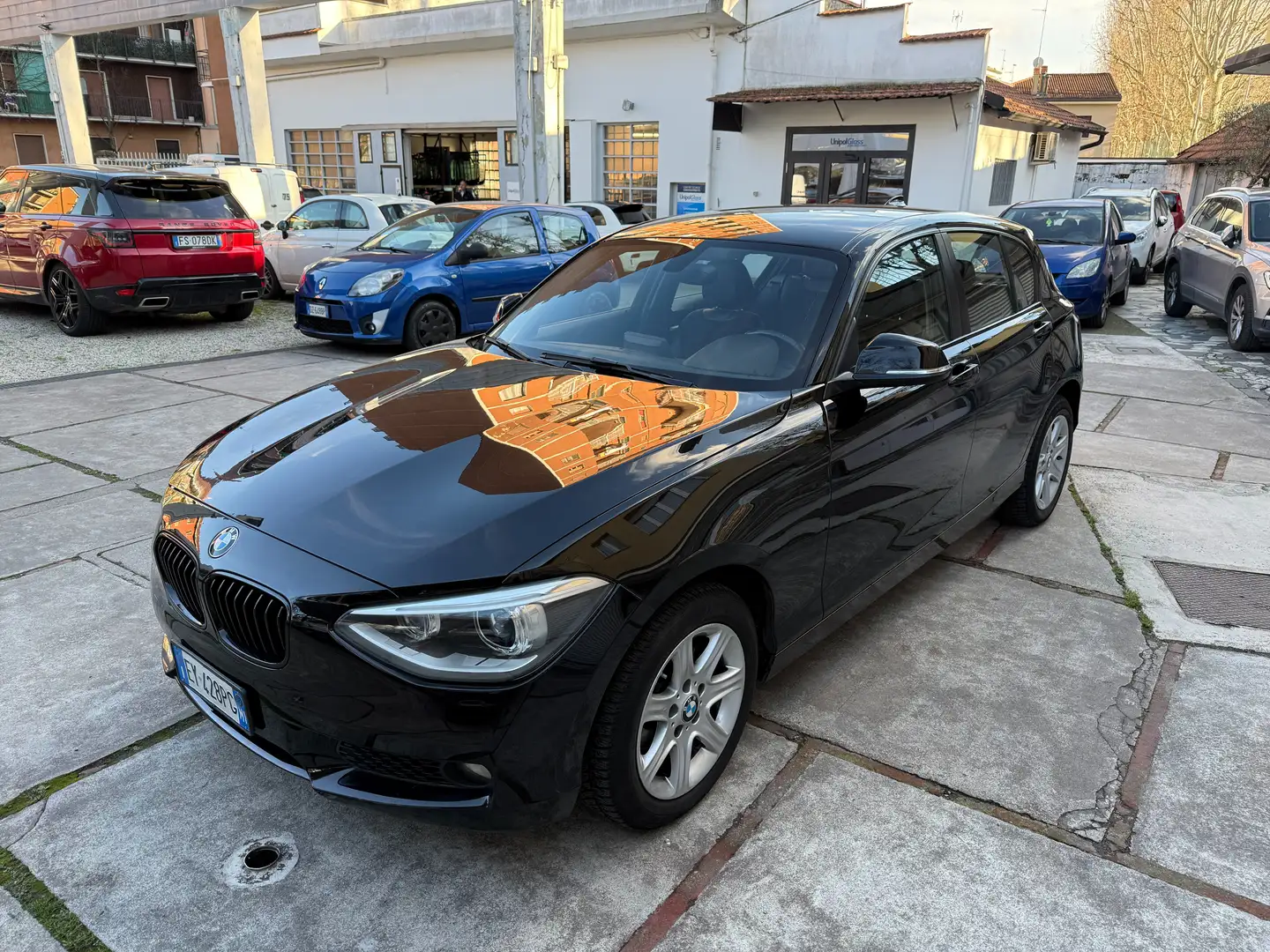 BMW 116 116d 5p Unique OK PER NEOPATENTATI Negro - 1