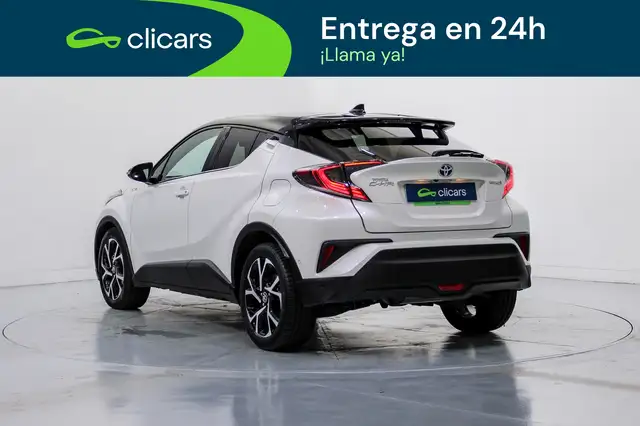 Toyota C-HR view 9